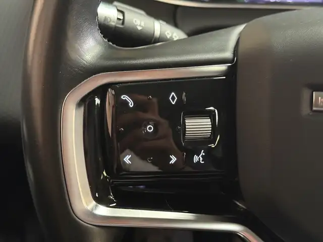 Land Rover Range Rover Evoque view 25