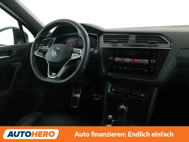 Volkswagen Tiguan view 13