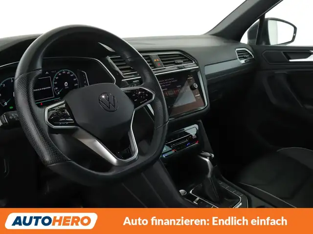 Volkswagen Tiguan view 11