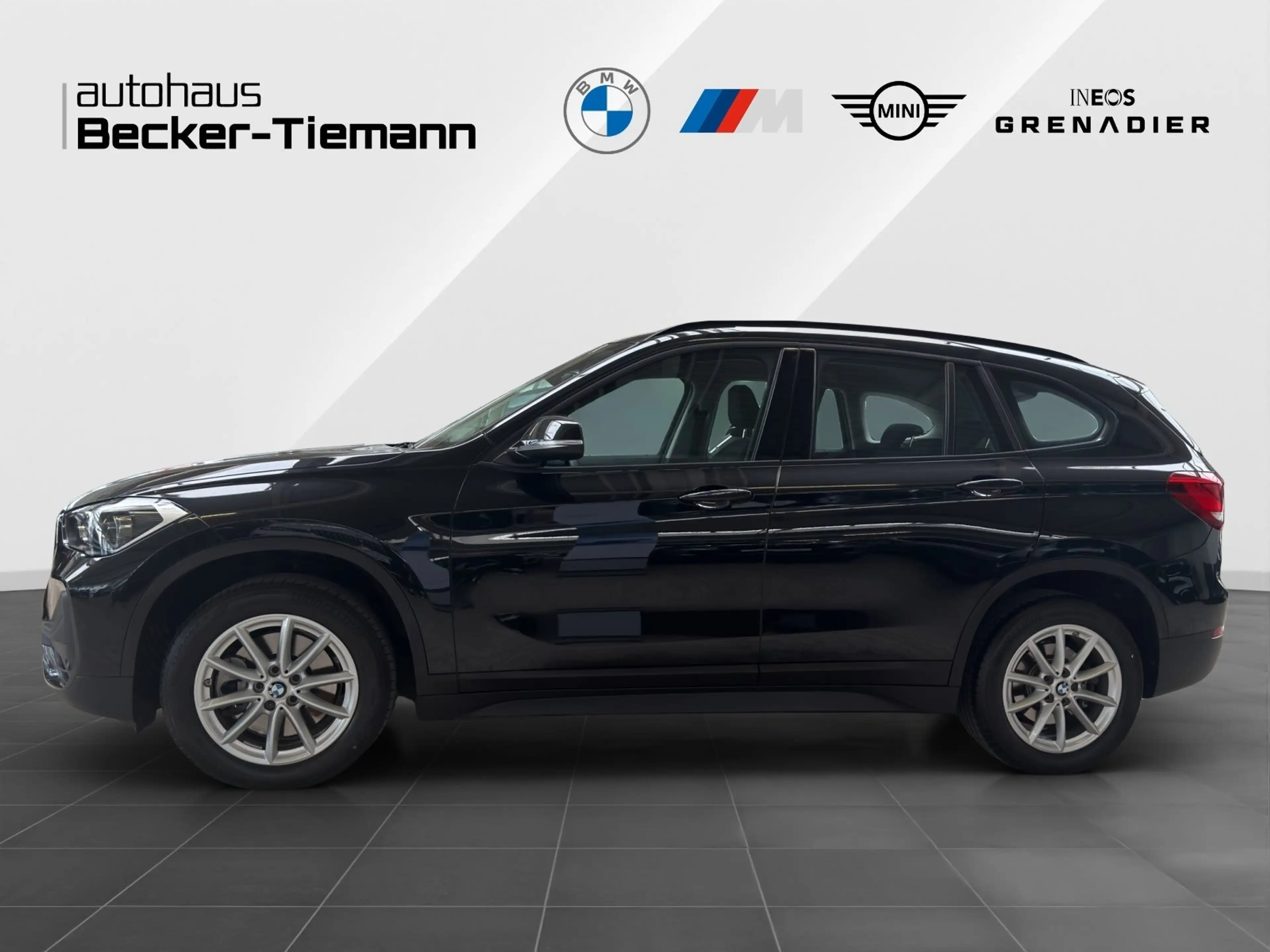 BMW X1 sDrive20i Modell Advantage/ LED/ Parkassistent — photo 3