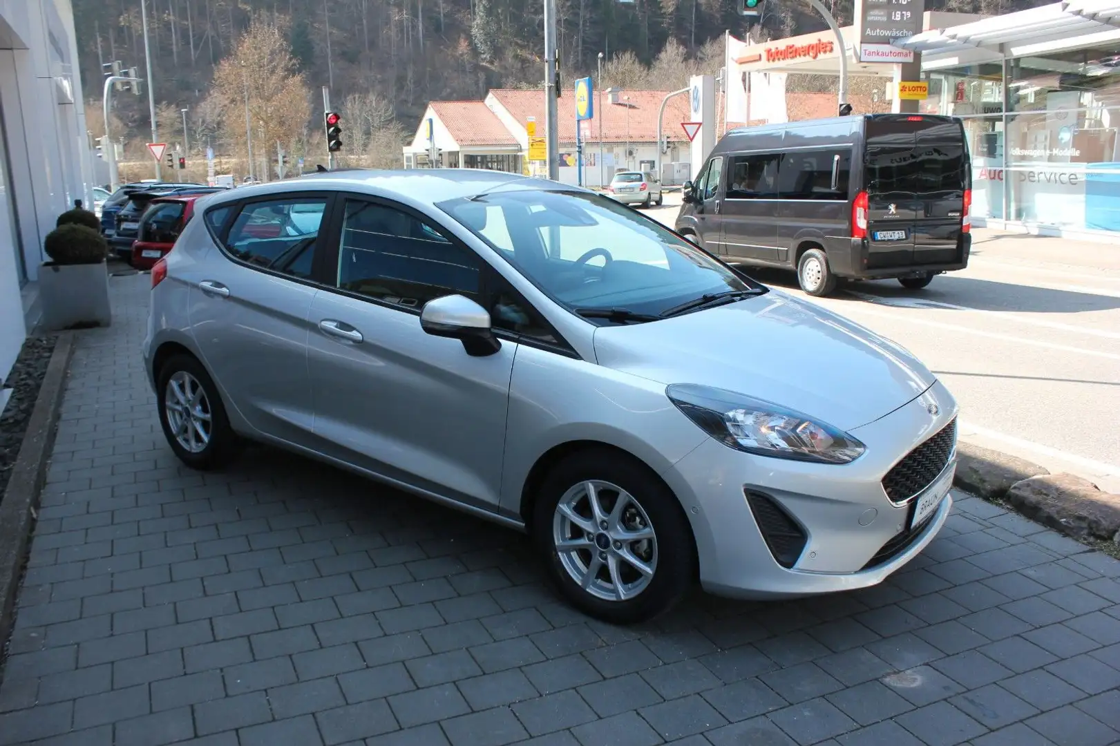 Ford Fiesta Cool & Connect 1.0 EcoBoost Autom. Navi Silber - 2
