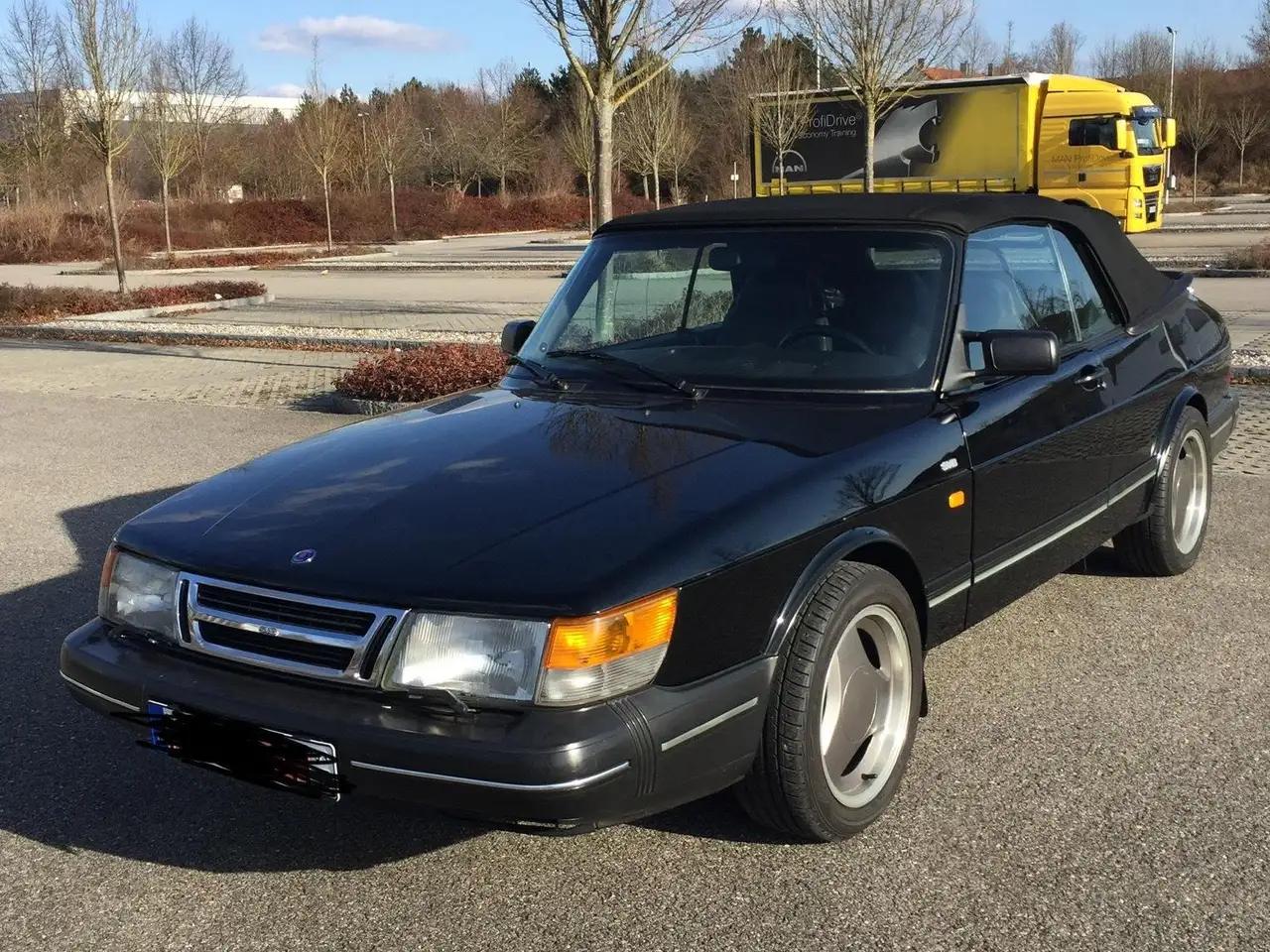 Saab 900 i 16 Cabrio, foto 1