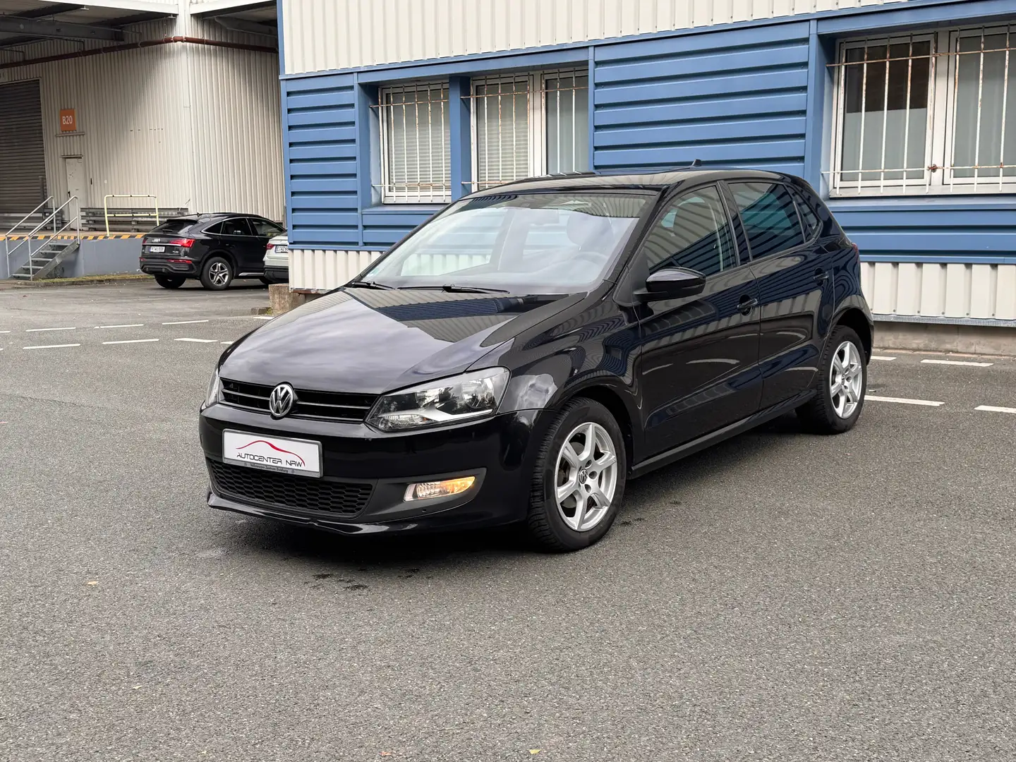 Volkswagen Polo 1.6TDI DSG-Aut./Navi/Klimaaut./GSD/1.Hand/Garantie Negro - 1