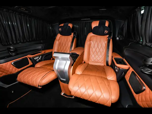 Mercedes-Benz V-Class view 13