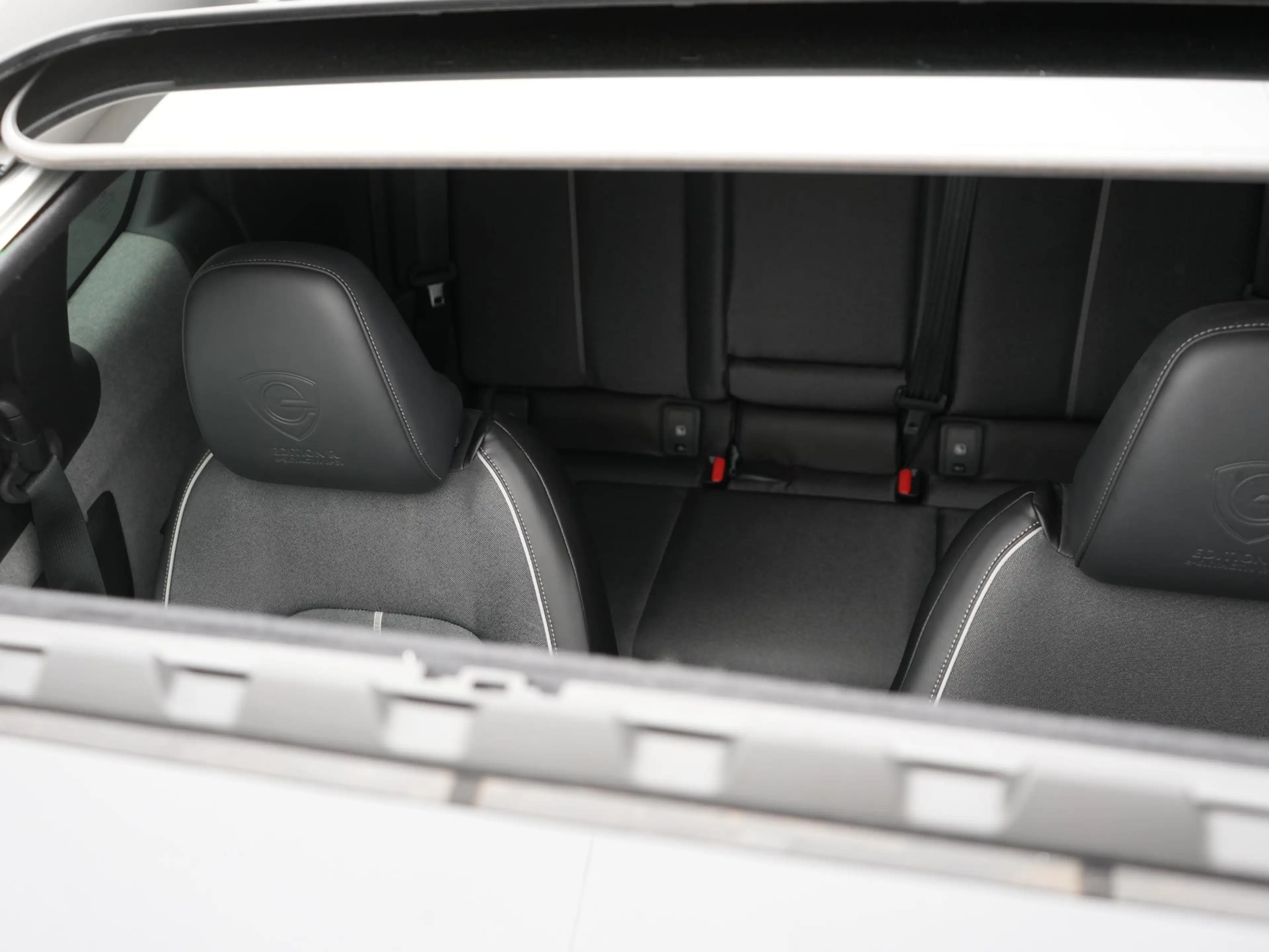 Mazda MX-30 e-SkyActiv R-EV Edition R : dealer onderhouden — photo 14