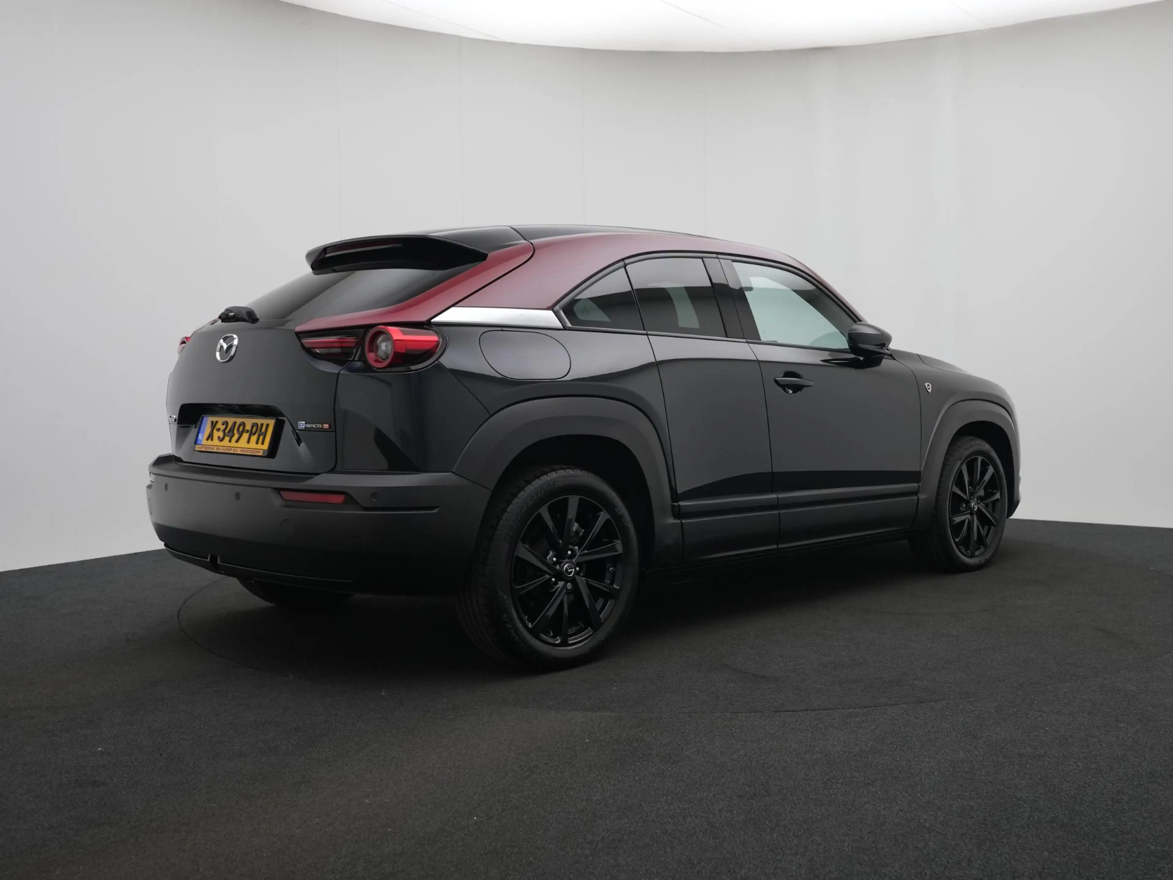 Mazda MX-30 e-SkyActiv R-EV Edition R : dealer onderhouden — photo 5