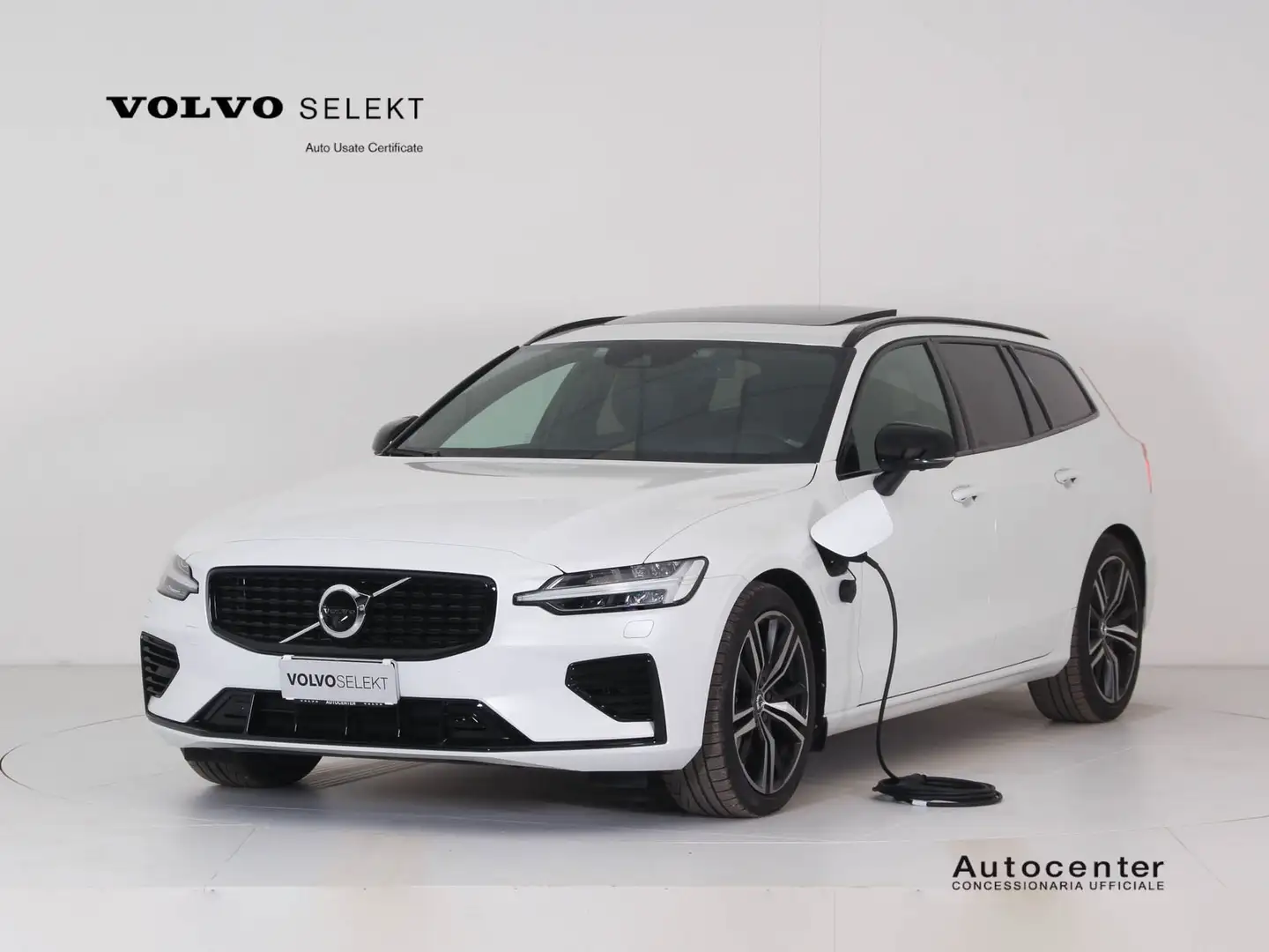 Volvo V60 V60 T6 AWD RECHARGE PLUG IN R DESIGN **18KWH** Bianco - 1