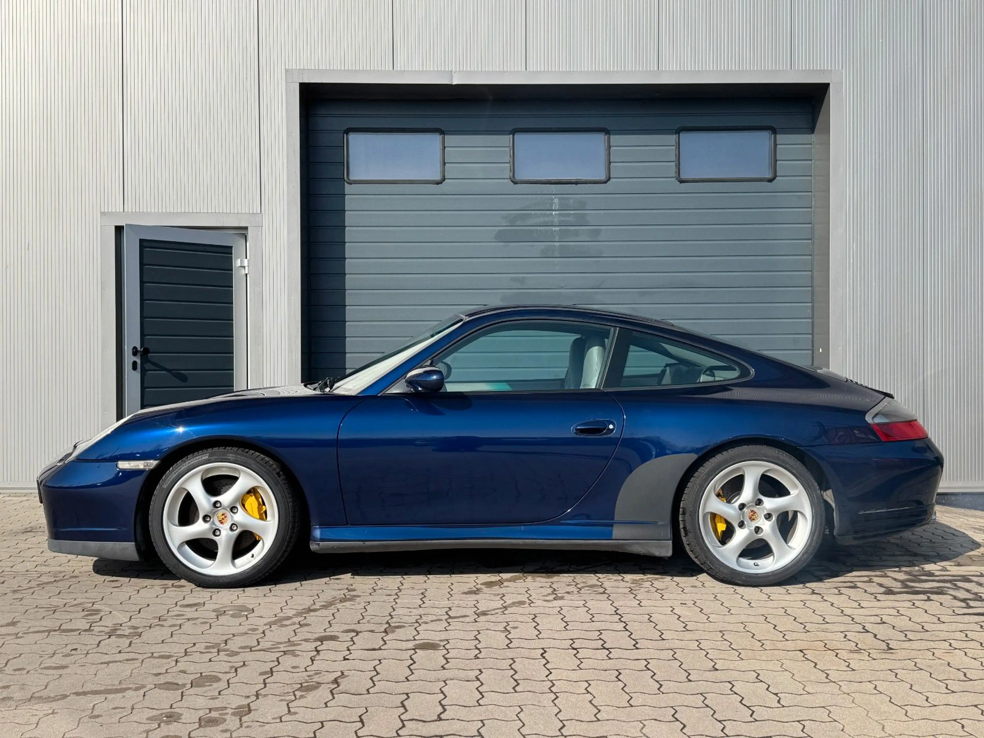 Porsche 996 Carrera 4S Coupé/Bose/Schiebedach/ElektrSitz — photo 4