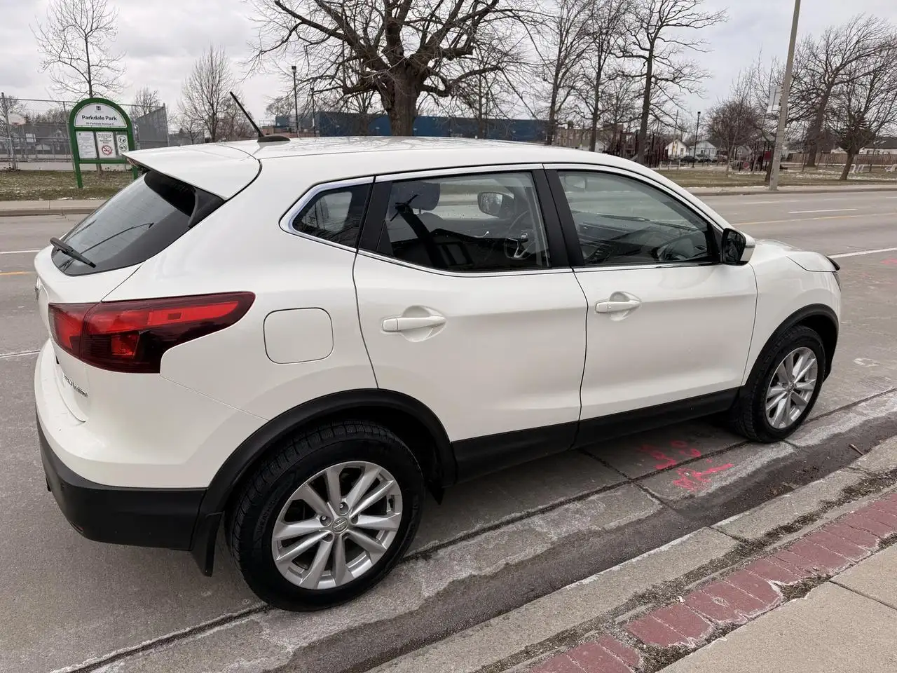 Nissan Qashqai photo Nissan Qashqai