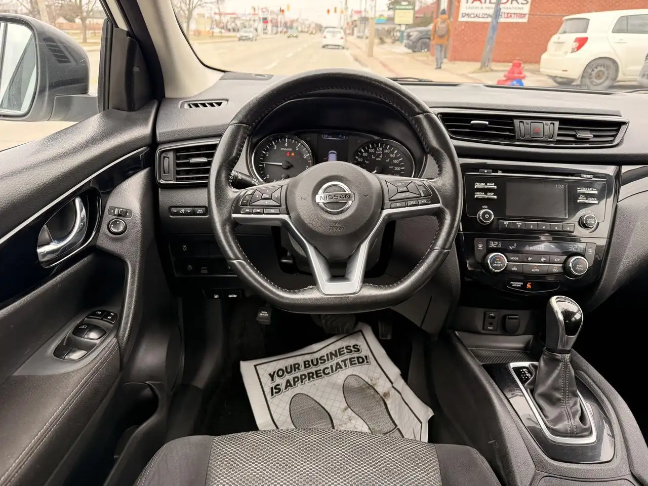 Nissan Qashqai photo Nissan Qashqai