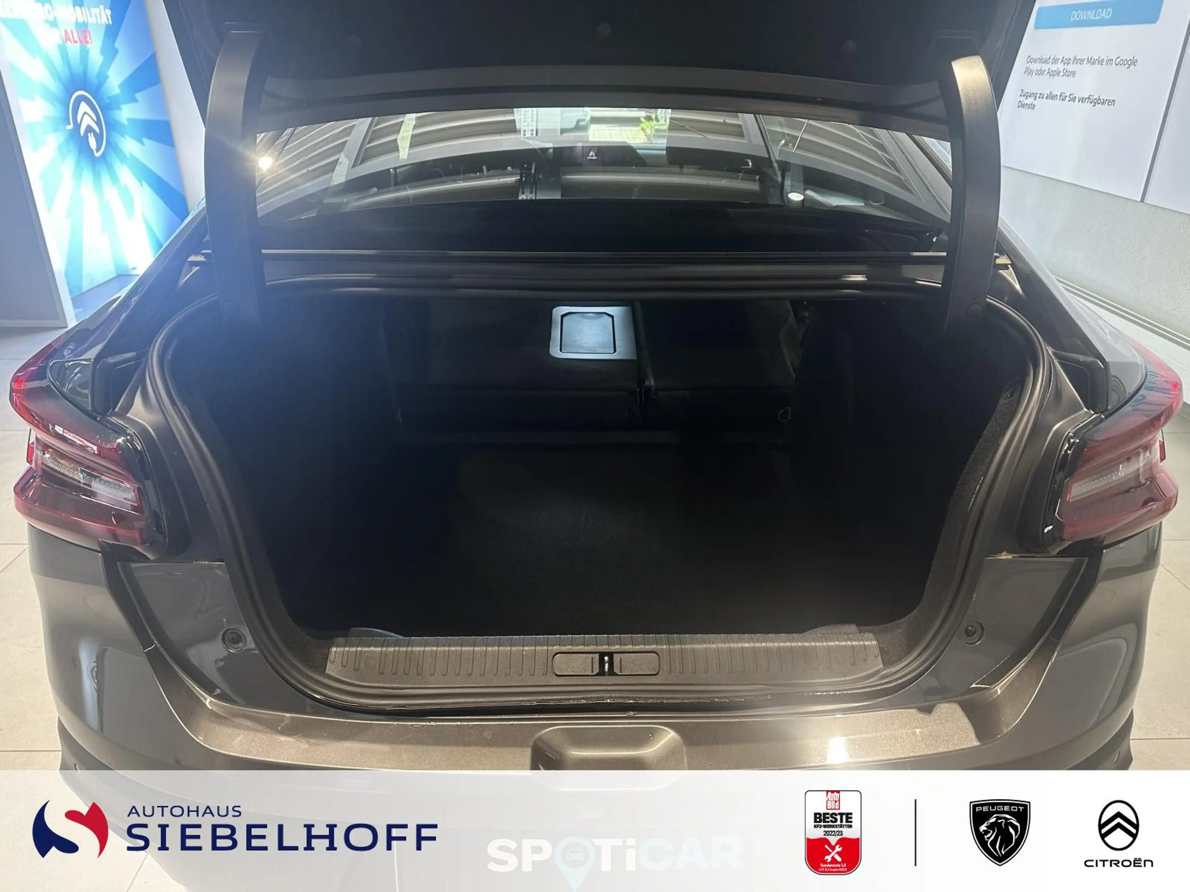 Citroen C4 X Shine PureTech 130 EAT8 — photo 8