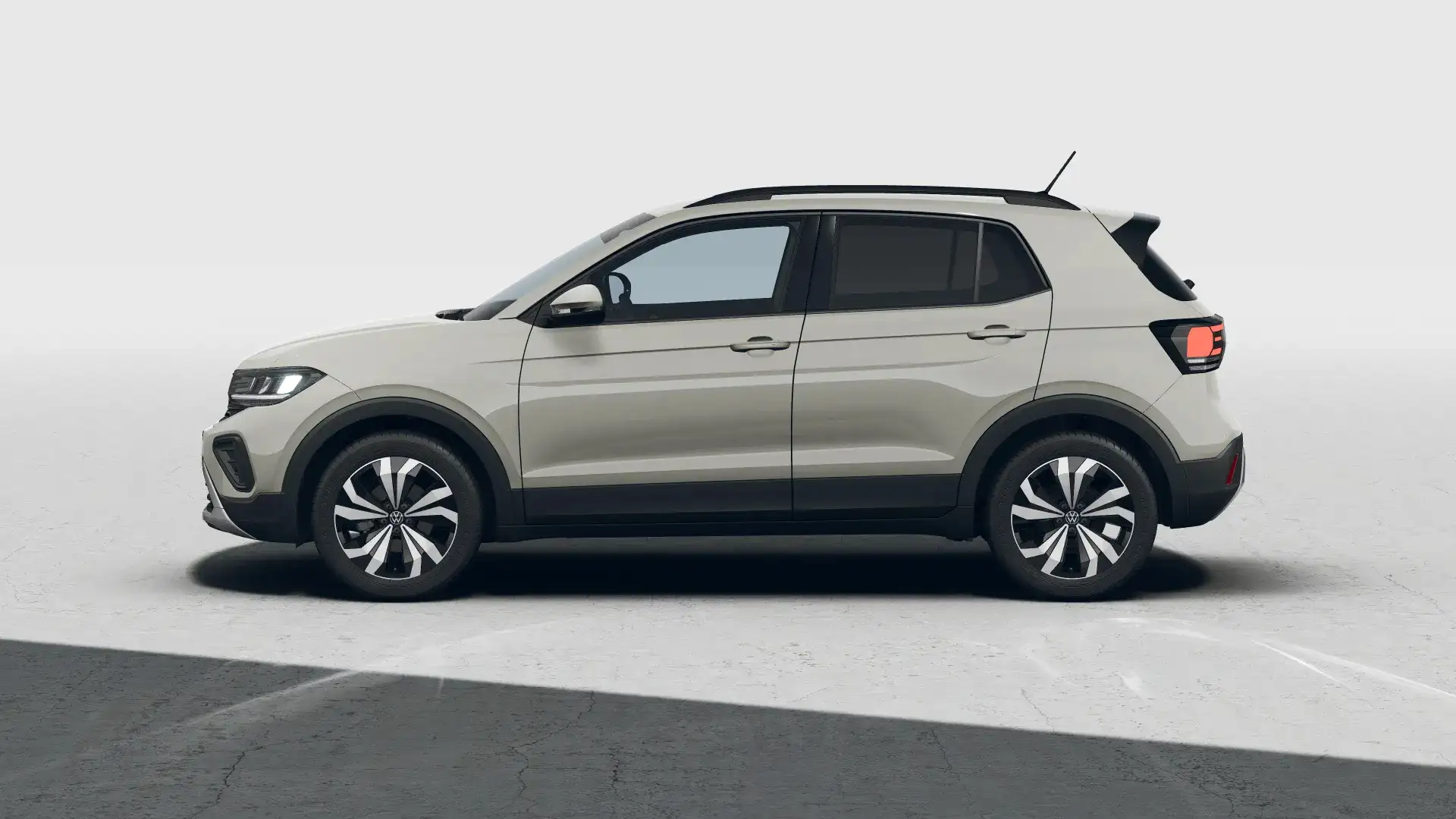 Volkswagen T-Cross 1.0 TSI 95 5MT Life Edition Parkeersensoren voor e Grijs - 2