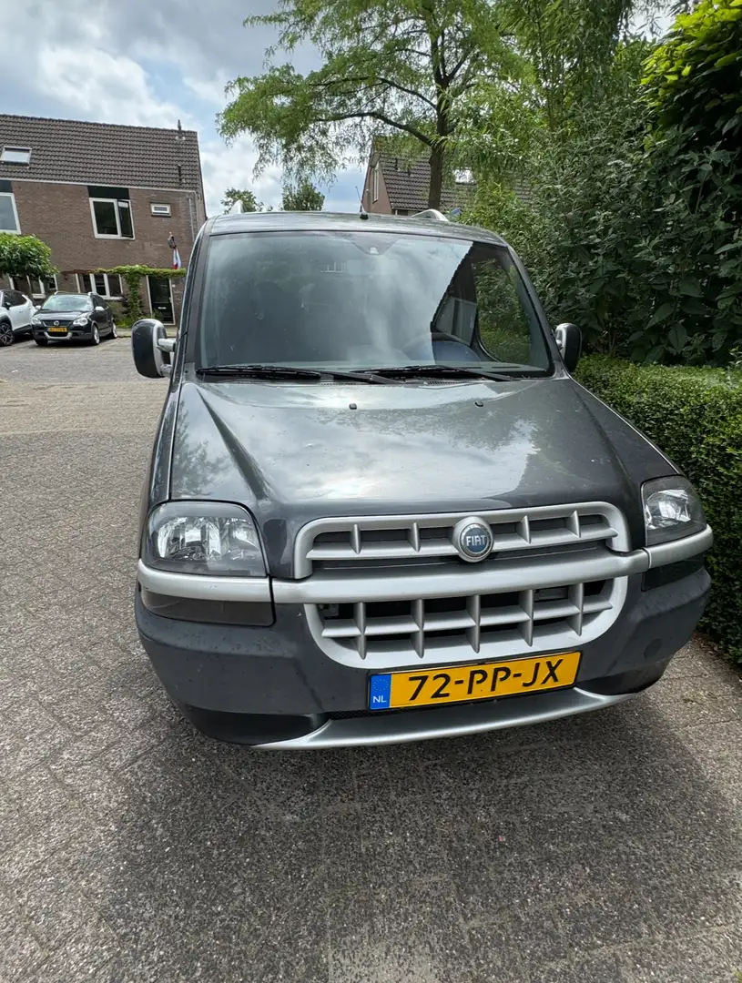 Fiat Doblo 1.6 16V Malibu, storing. reparatie of Onderdelen Gris - 1