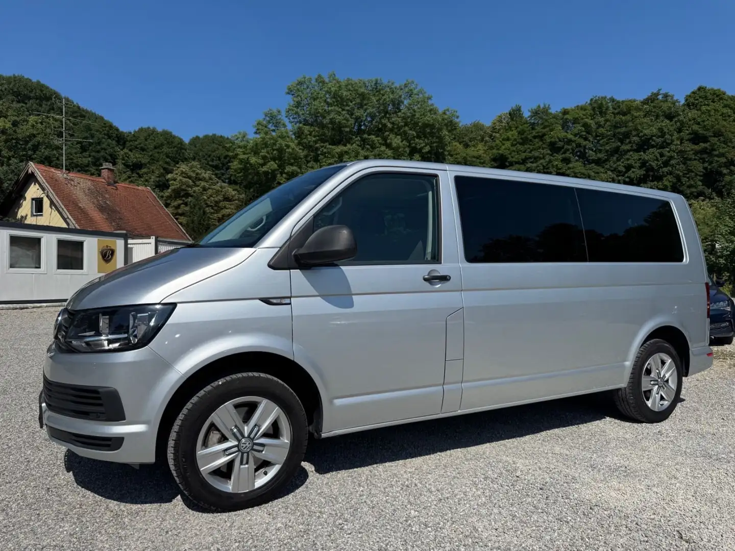 Volkswagen T6 Caravelle lang 2.0 TDI /9 Sitzer/wie Multivan Plateado - 1