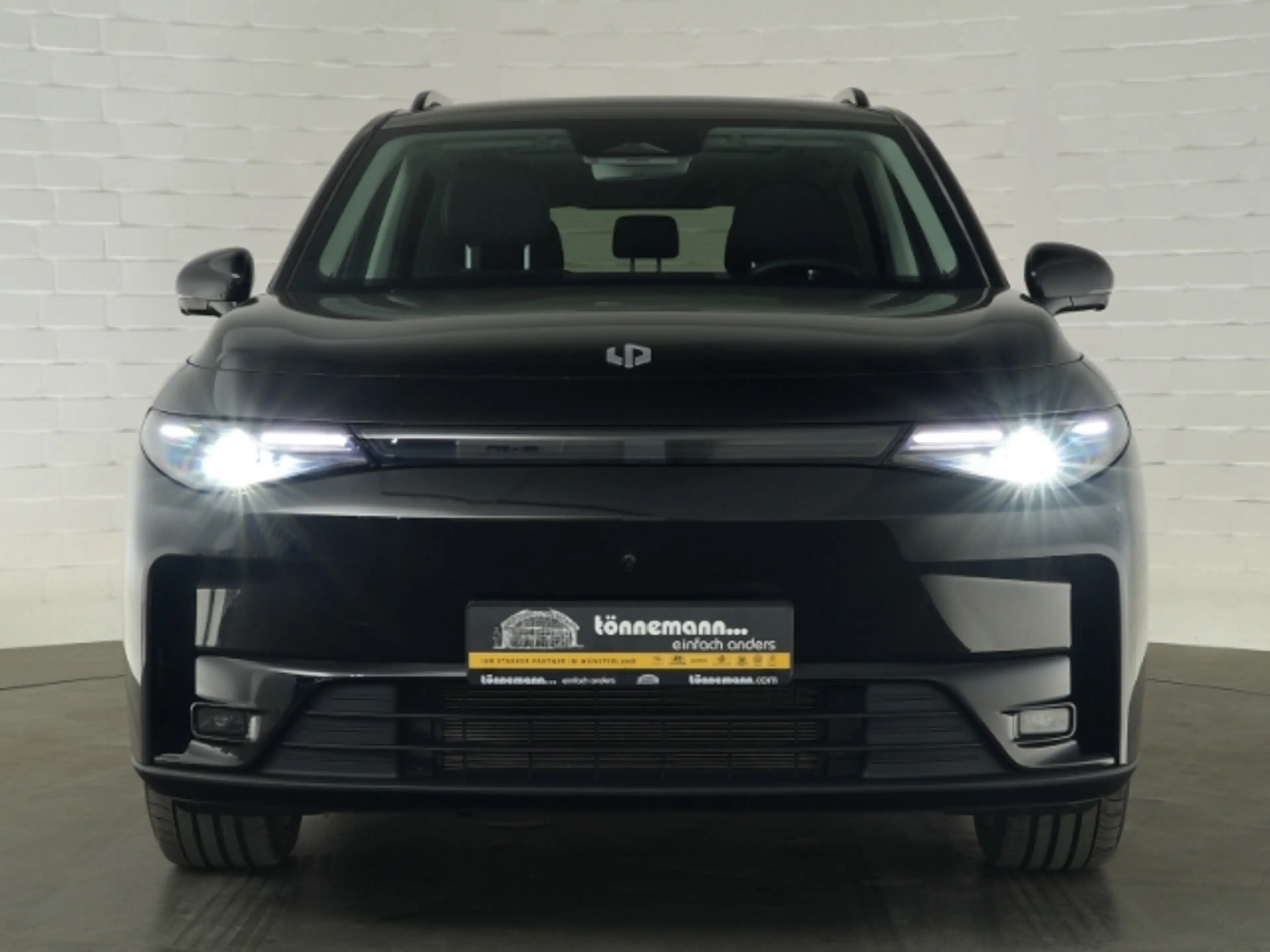Leapmotor C10 REEV DESIGN 28,4kWh+NAVI+360° KAMERA+LED-SCHEINWER — photo 3