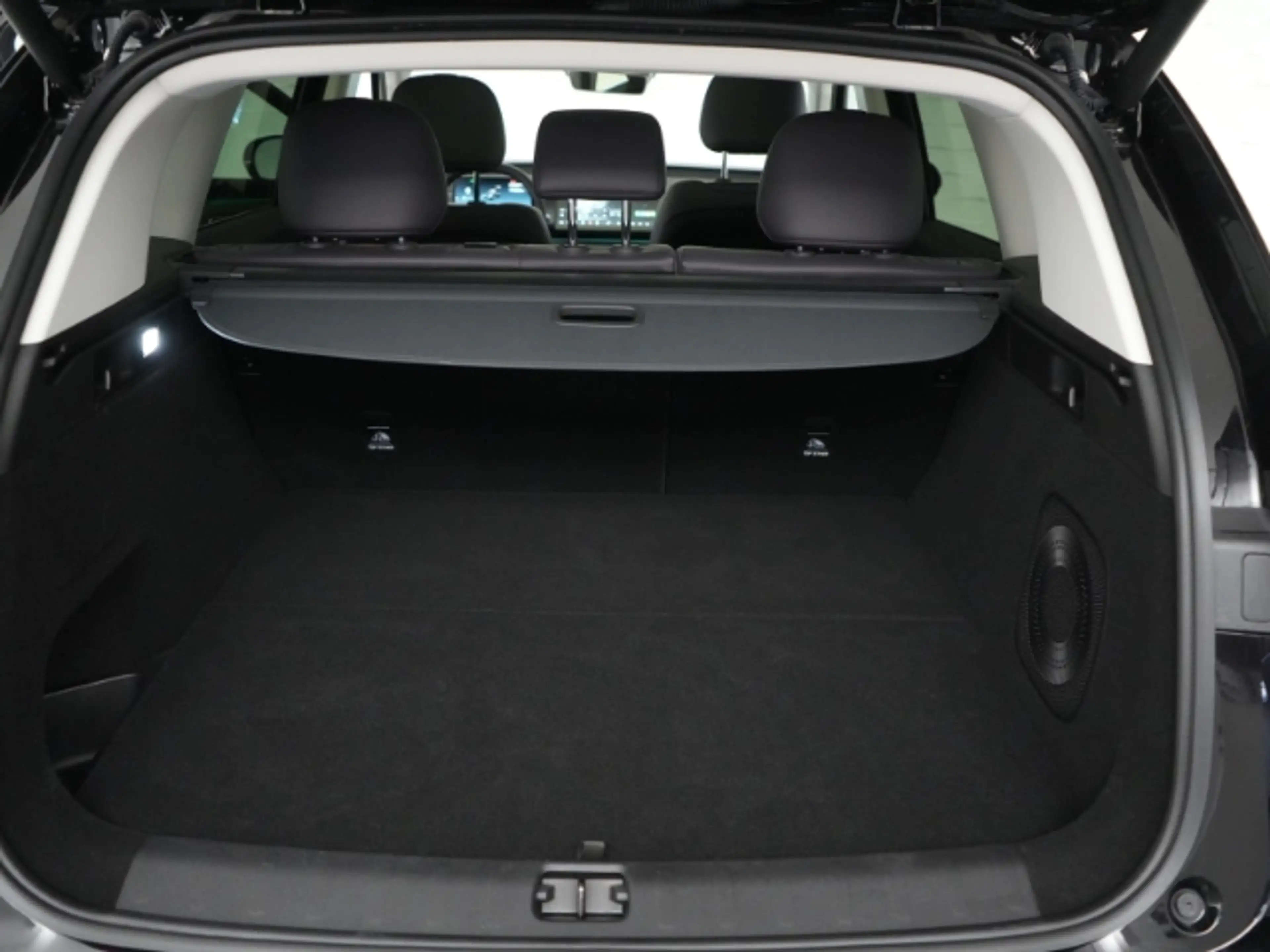 Leapmotor C10 REEV DESIGN 28,4kWh+NAVI+360° KAMERA+LED-SCHEINWER — photo 4