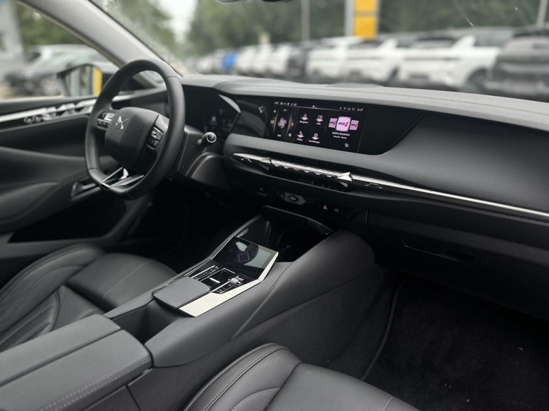 DS Automobiles DS 4 Cross Rivoli 1.2 PureTech *Night-Vision* — photo 11