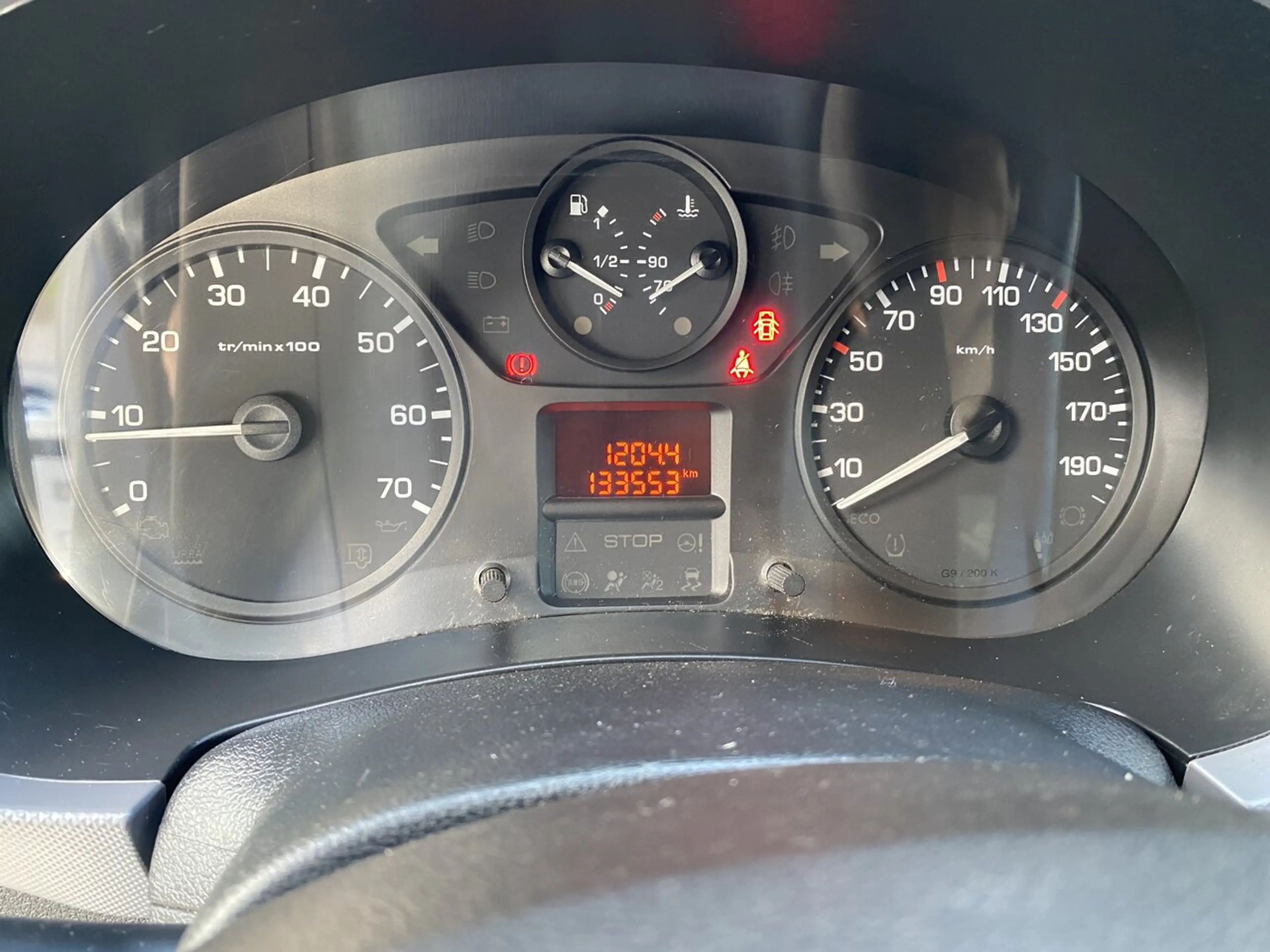 Peugeot Partner 3 zitplaatsen-airco-cruise c.-trekhaak — photo 12