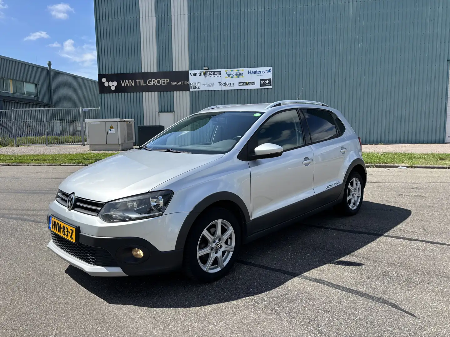 Volkswagen Polo Cross 1.4-16V 86 PK. Mooie,stoere en goed onderhouden au Plateado - 1