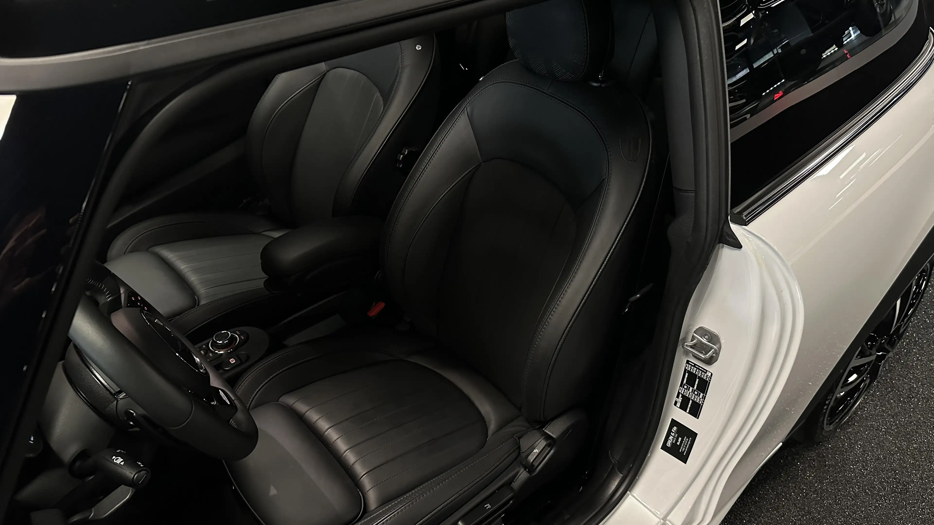 MINI John Cooper Works Trim — photo 14