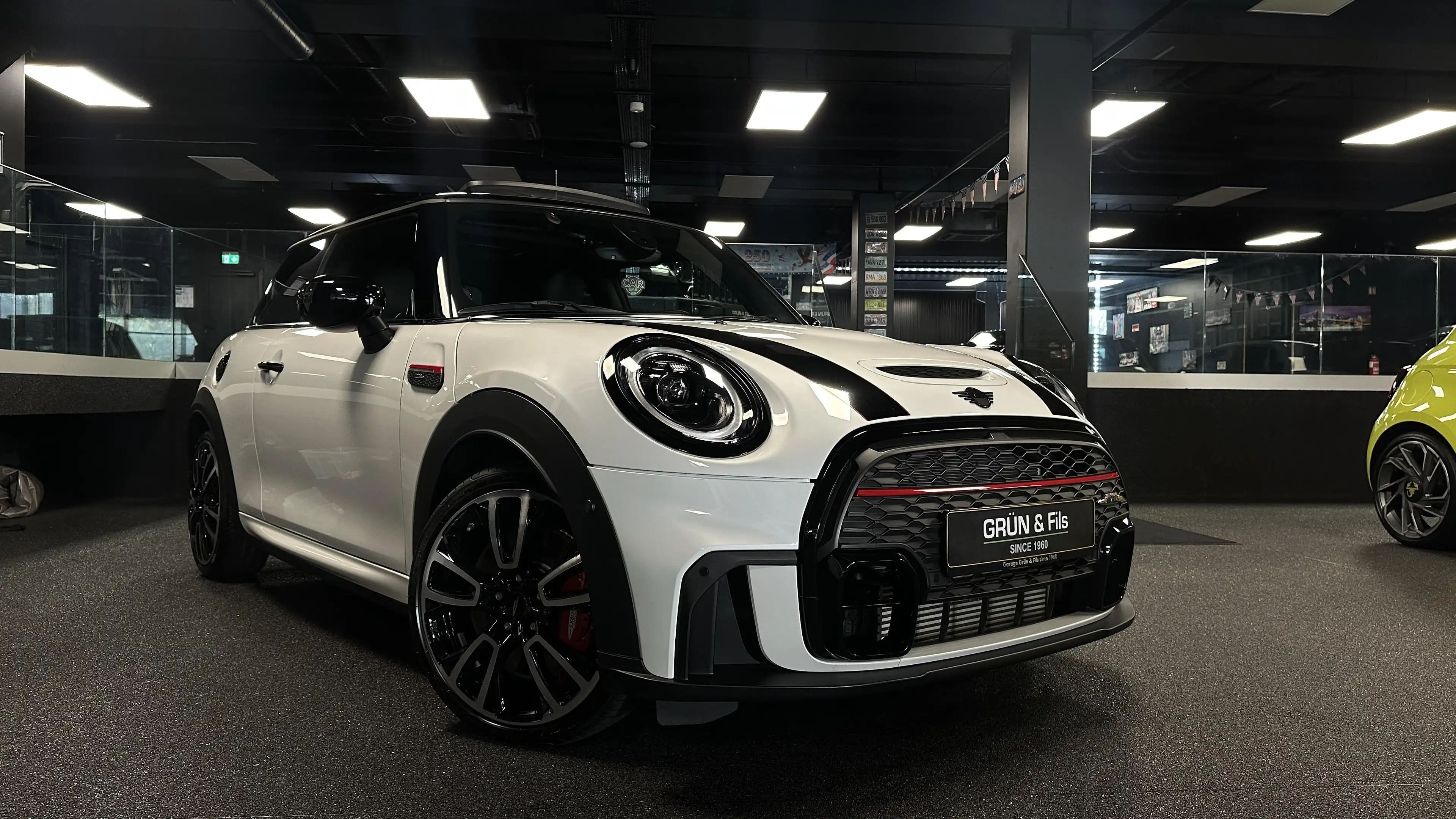 MINI John Cooper Works Trim — photo 2
