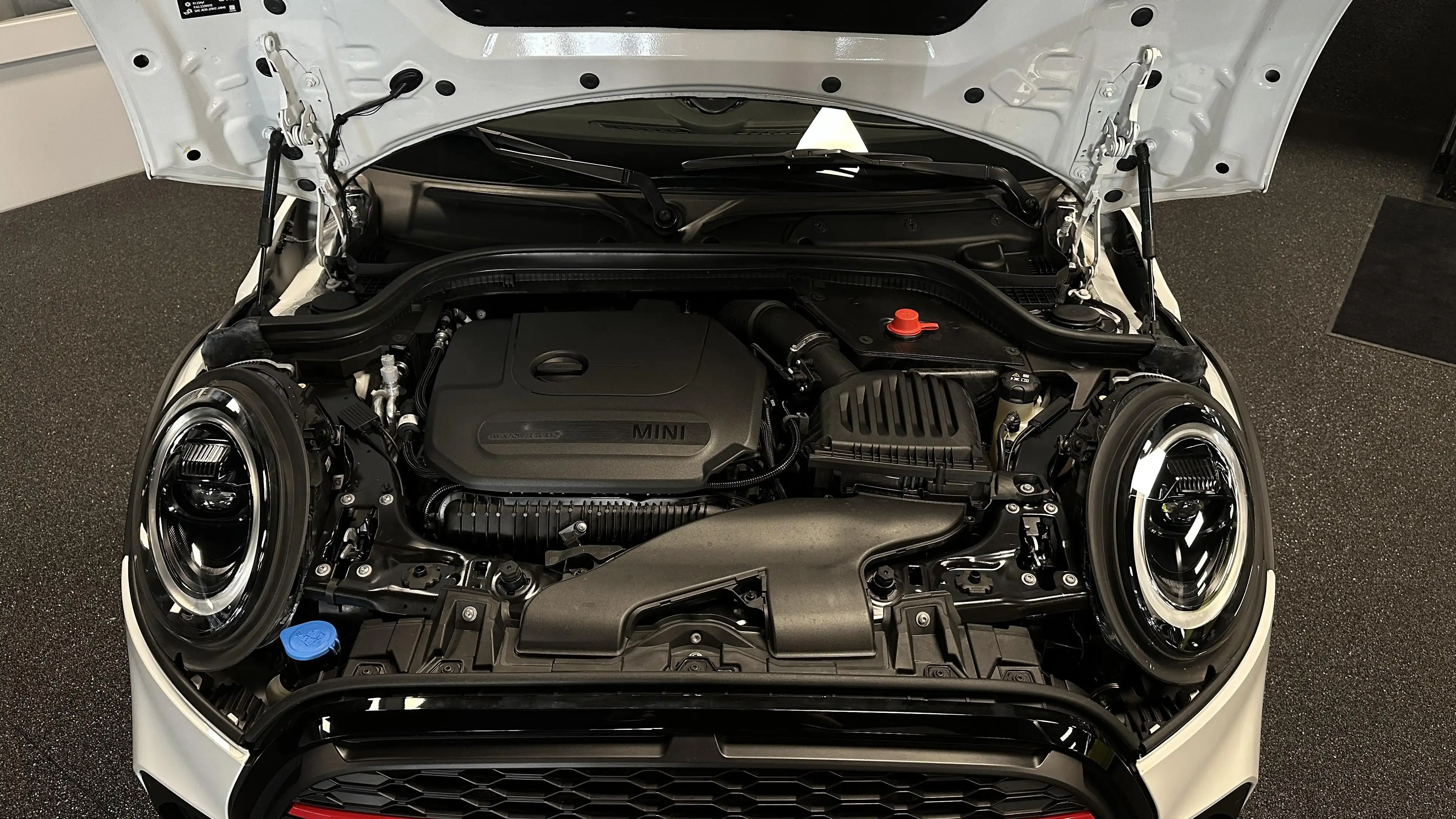 MINI John Cooper Works Trim — photo 10