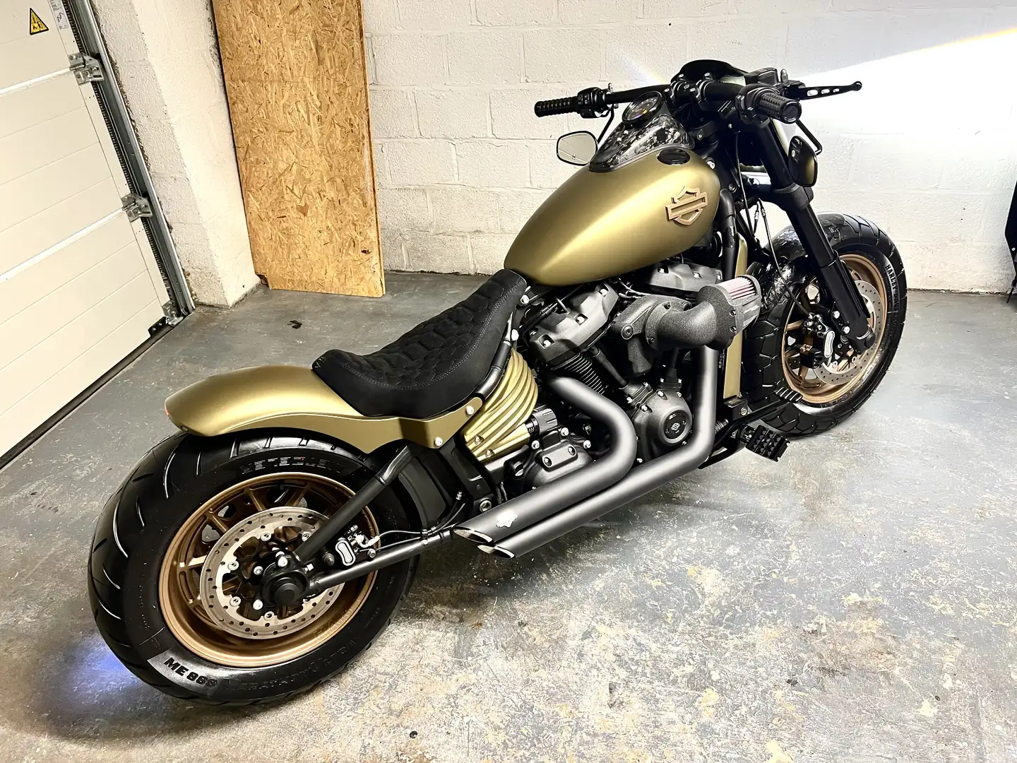 Harley-Davidson Fat Bob 114ci Custom 3000kms One of One Zelená - 2