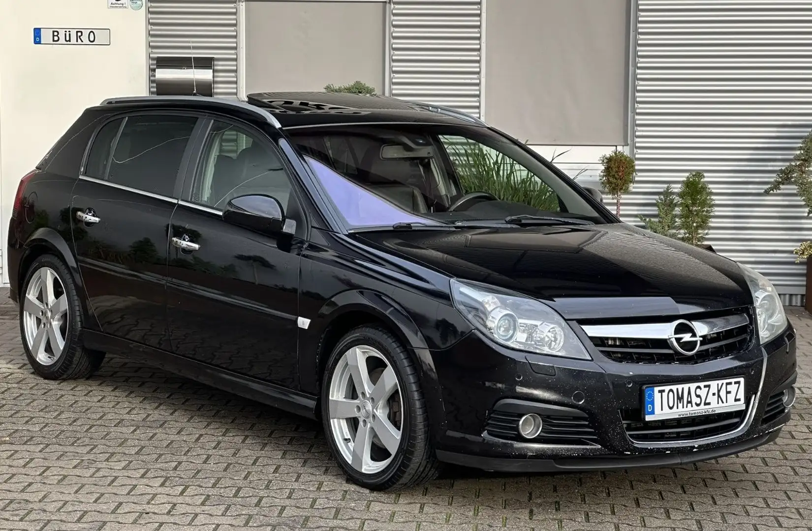 Opel Signum 3.0 V6 CDTI Automat Cosmo Plus*Leder*Navi Schwarz - 1