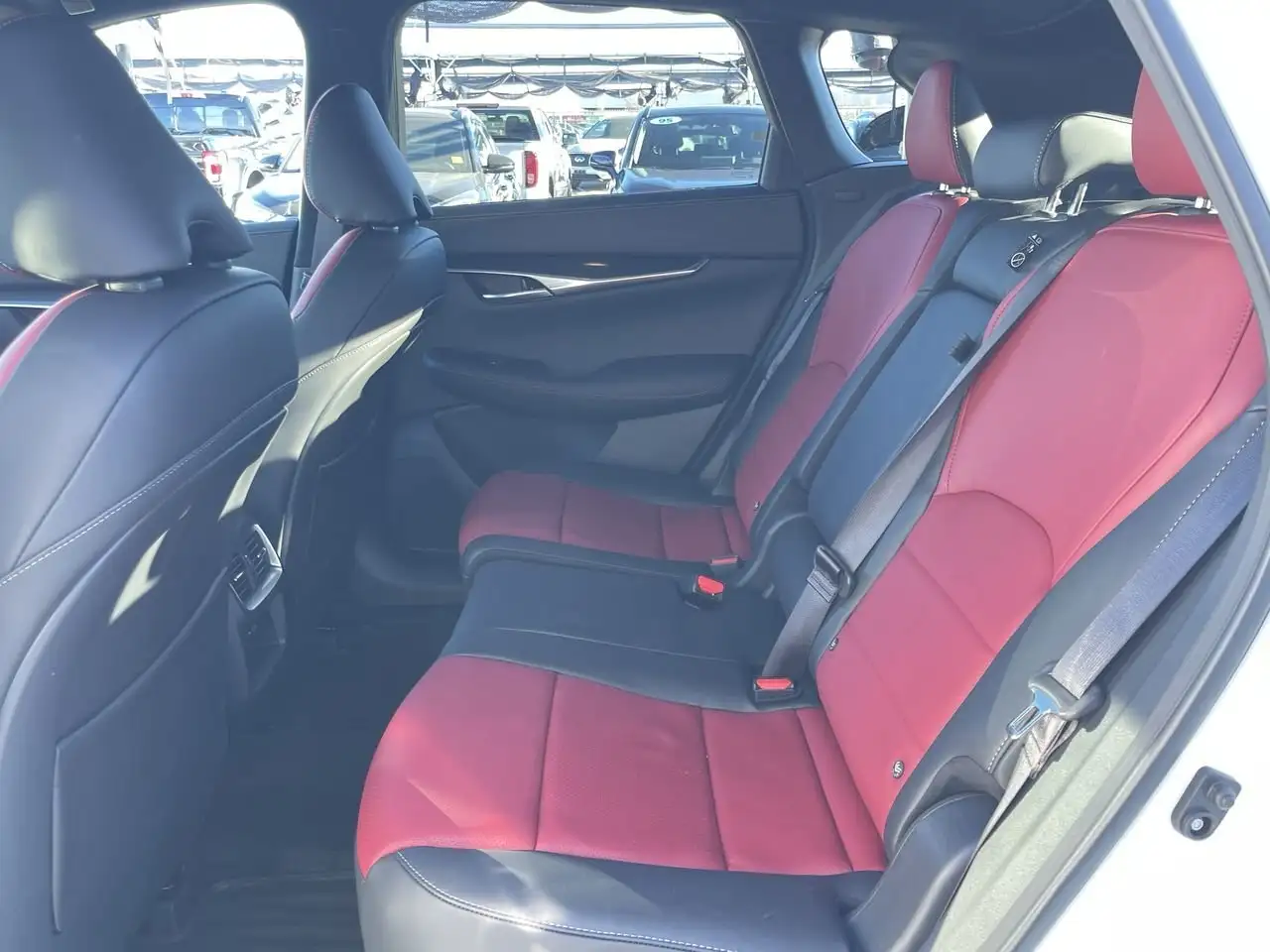 Infiniti QX50 снимка Infiniti QX50