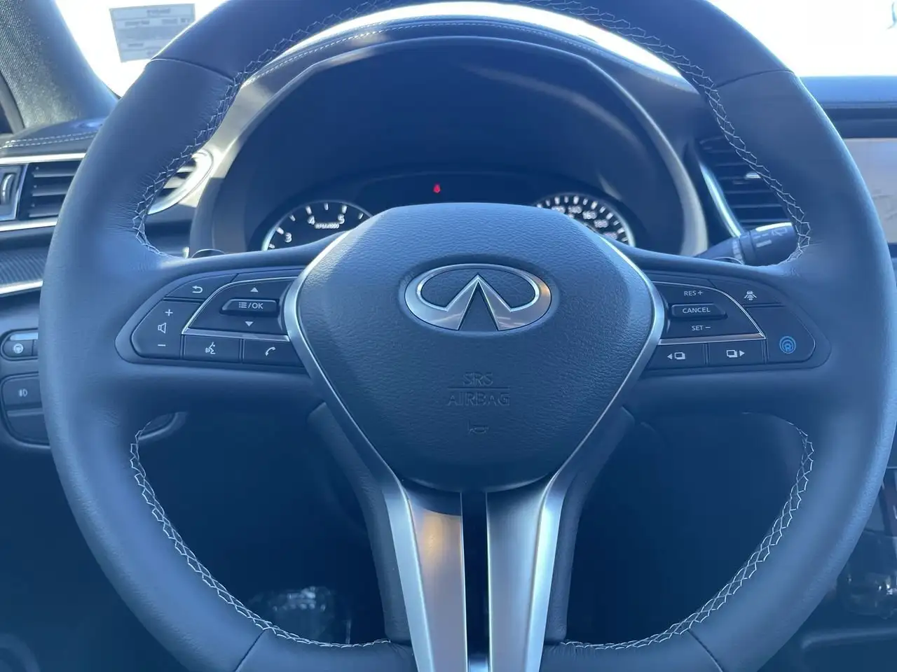 Infiniti QX50 снимка Infiniti QX50