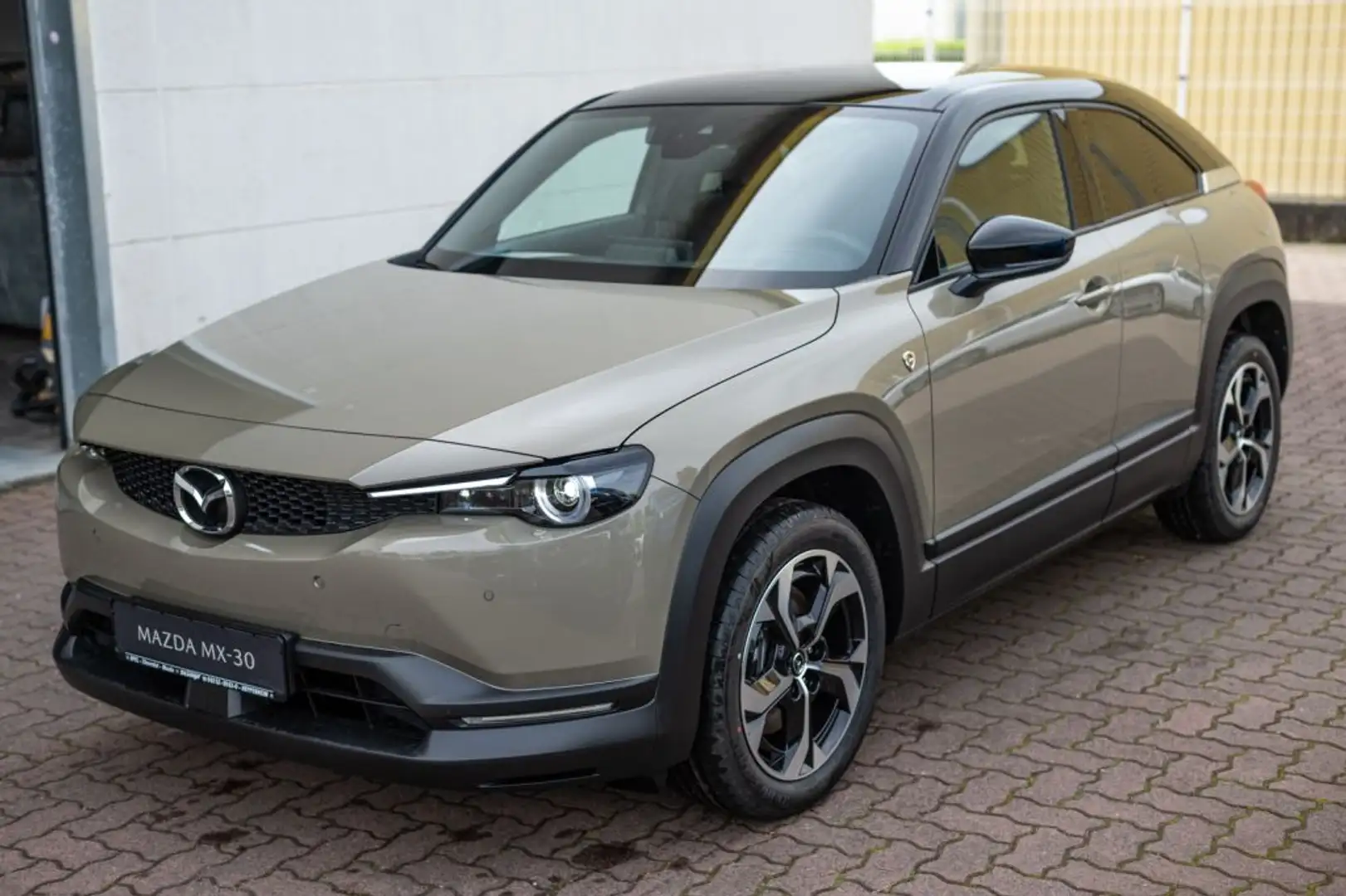 Mazda MX-30 e-SKYACTIV R-EV AD´VANTAGE Braun - 1