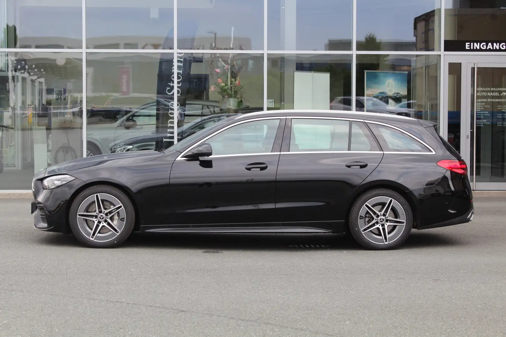 Mercedes-Benz C 220 C 220 T d AMG AHK+NAVI+LED+KAMERA+DISTRONIC+DAB+ Schwarz - 2