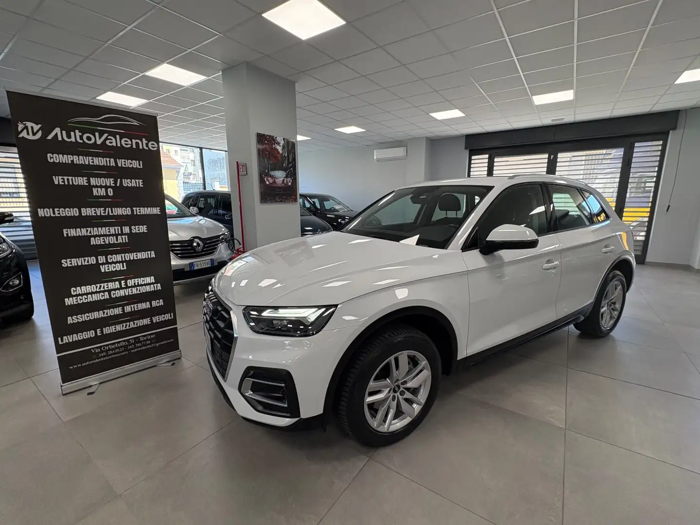 Audi Q5 40 TDI 204 CV quattro S tronic Business Advanced Weiß - 1