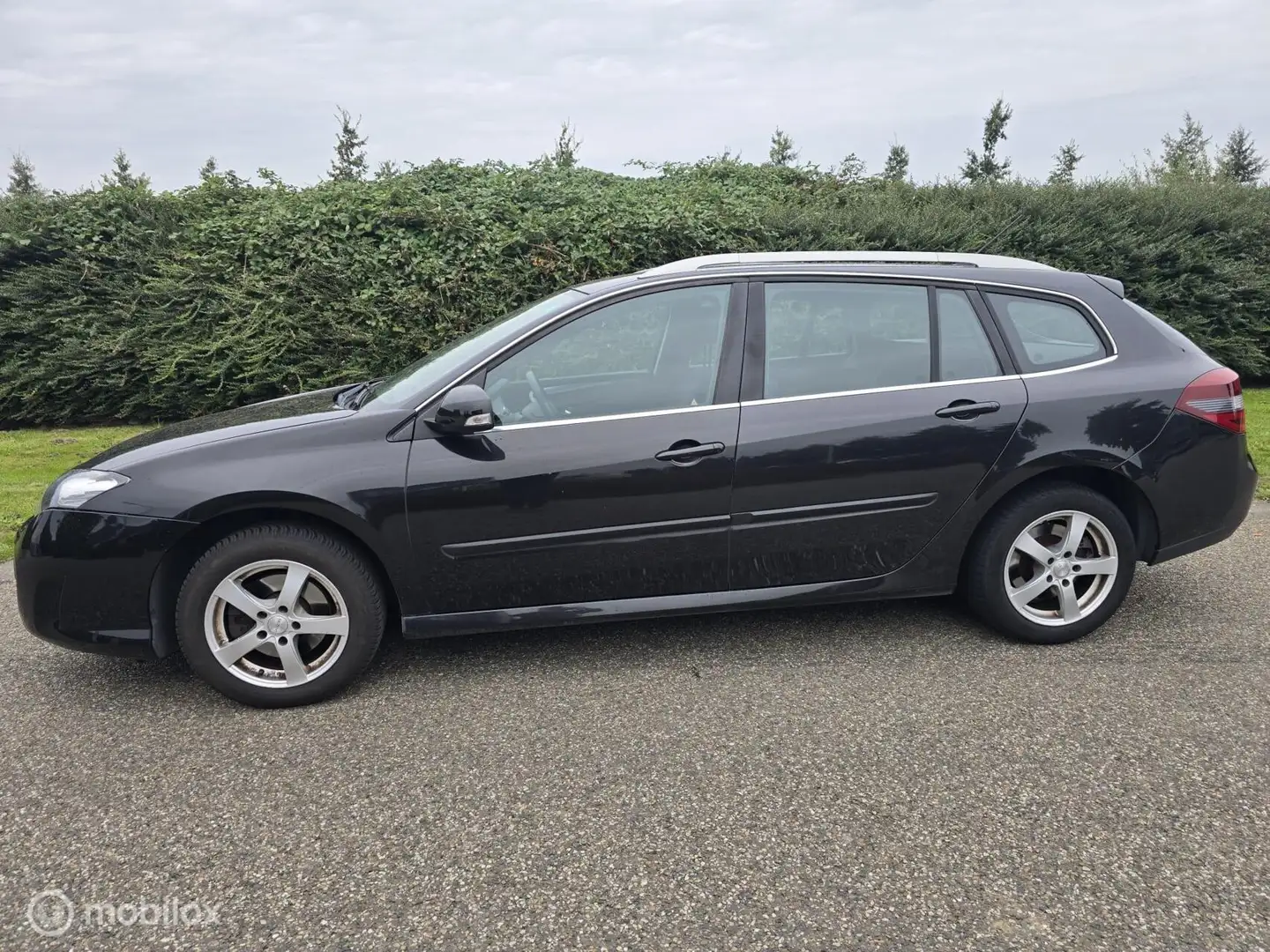 Renault Laguna Estate 2.0 16V, koppelingscylinder Lek. Zwart - 2