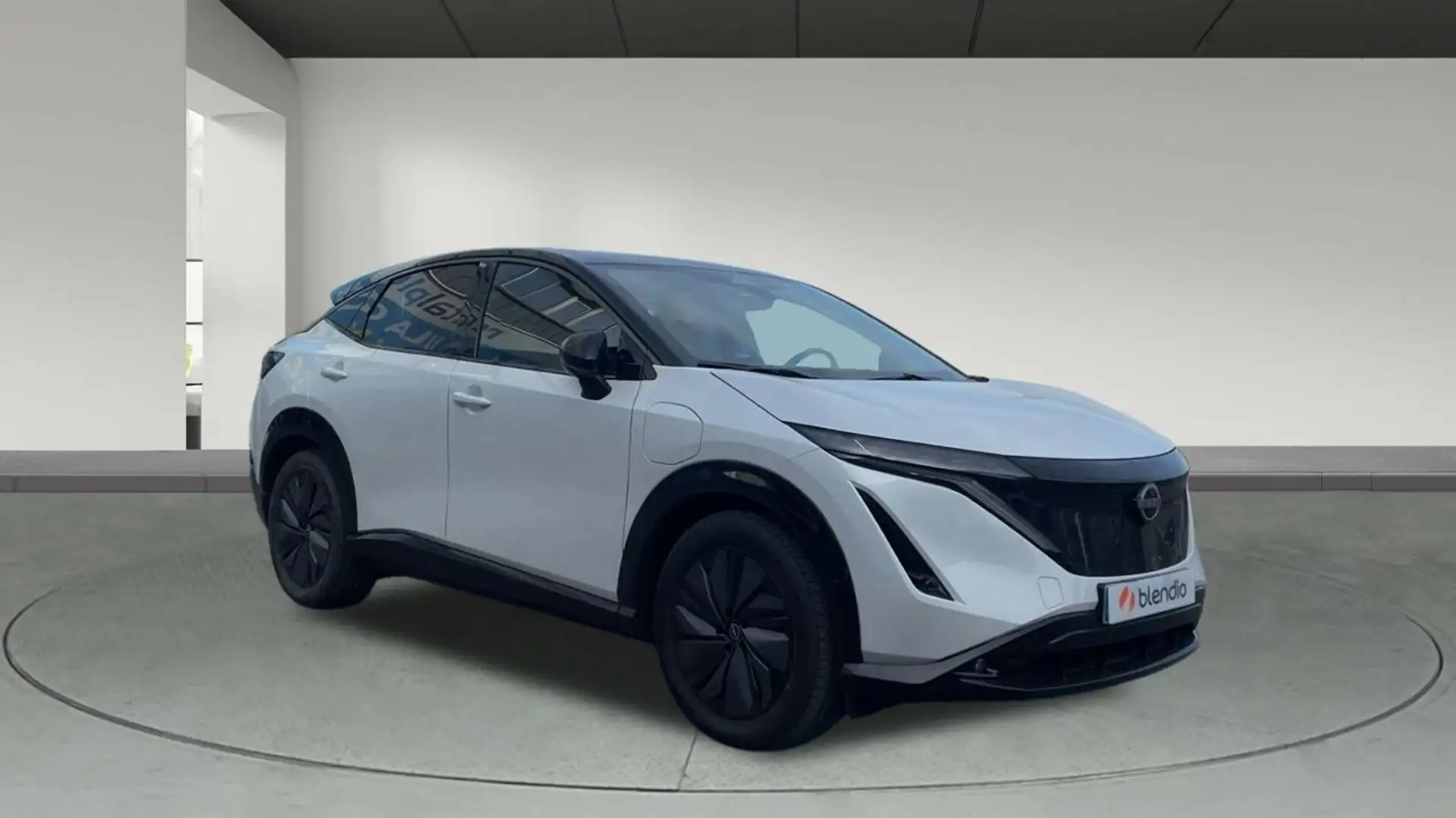Nissan Ariya BEV E-4ORCE ADVANCE 22KW CHAR 306 5P Blanco - 2