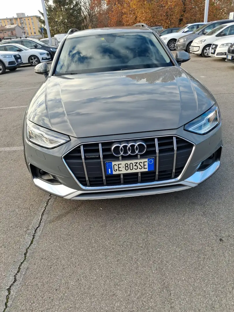 Audi A4 allroad 40 2.0 tdi Business Evolution quattro 190cv s tron Grigio - 2