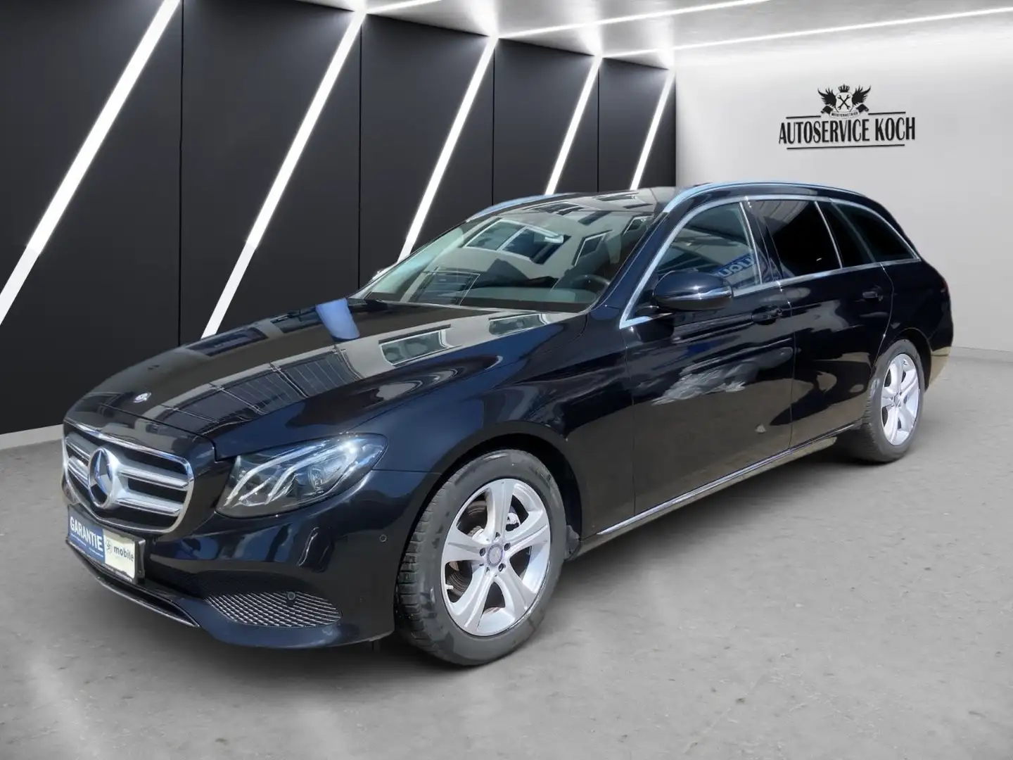 Mercedes-Benz E 200 Avantgarde Finanzierung Garantie Zwart - 1