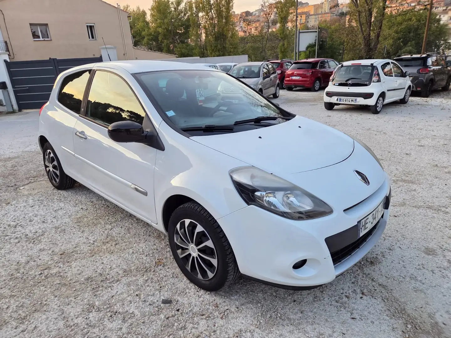 Renault Clio Authentique Blanc - 1