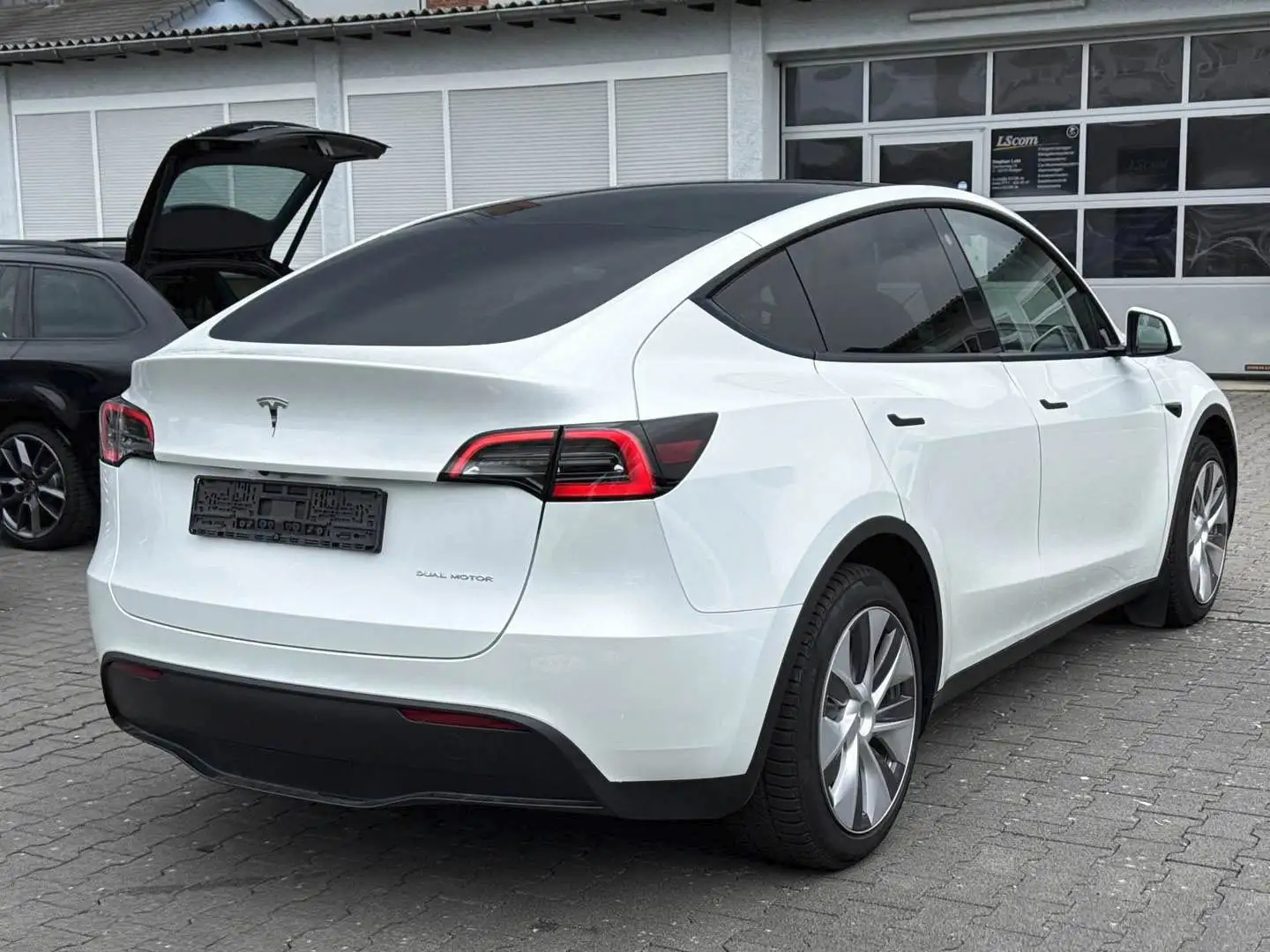 Tesla Model Y LR AWD Long Range Dual*Grünheide*Hairpin! Ryzen Wit - 1