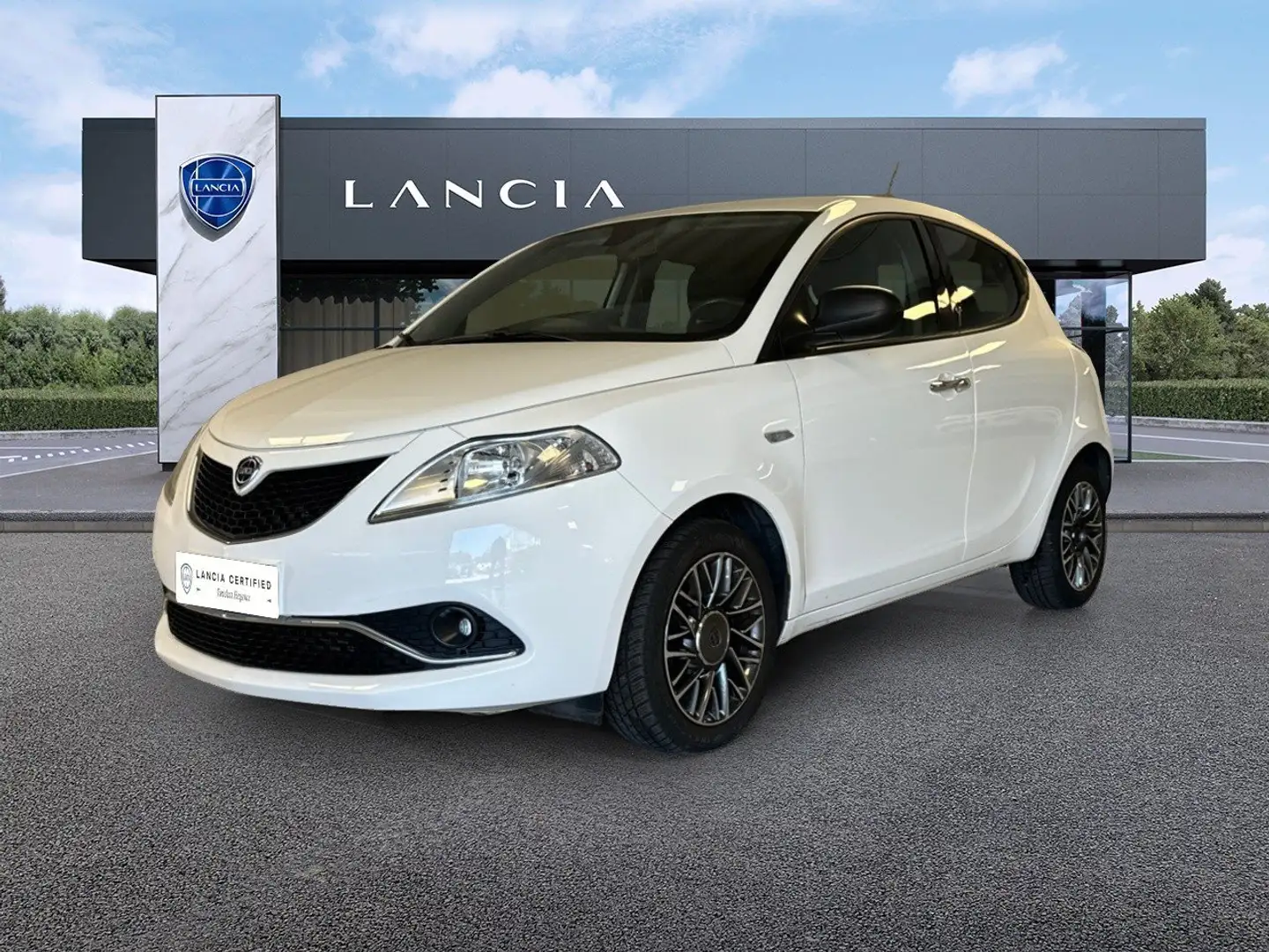 Lancia Ypsilon 1.3 Multijet 95cv Start&Stop Silver Bianco - 1