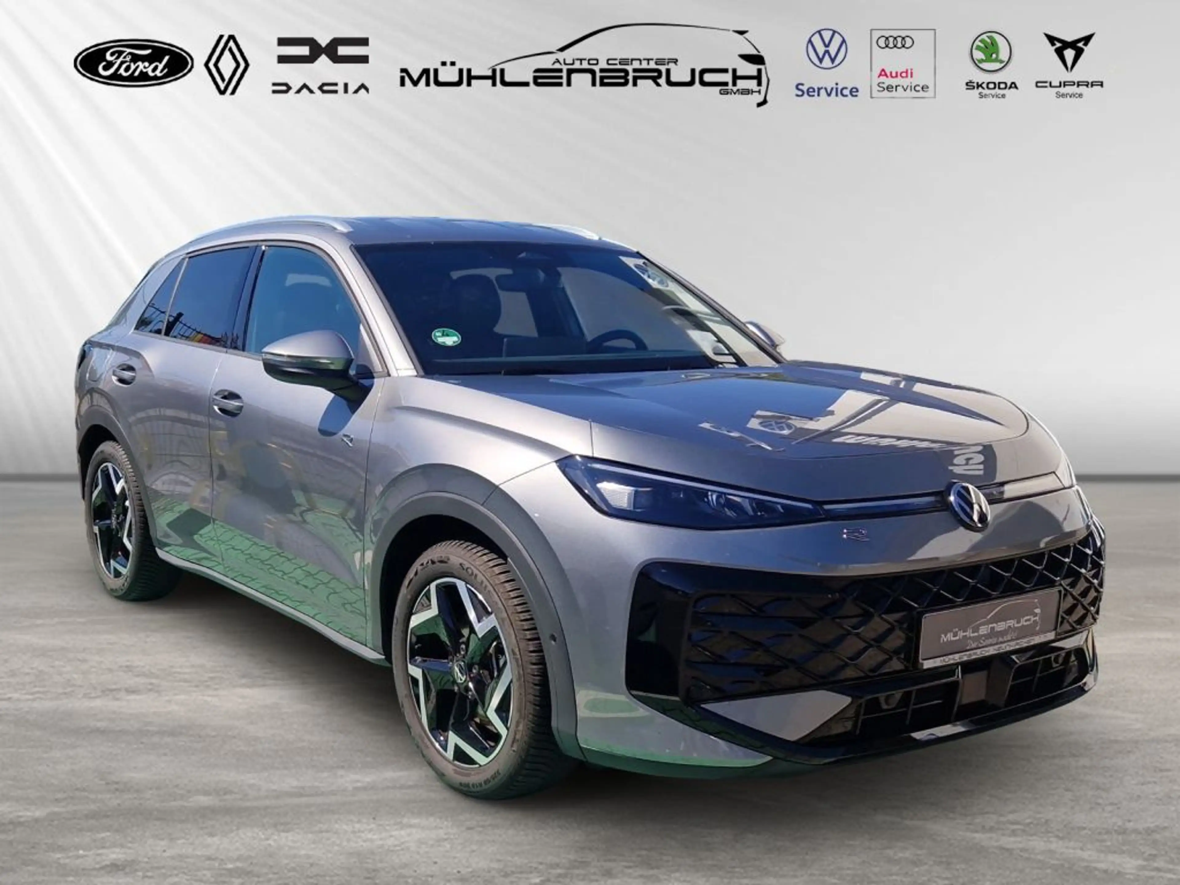Volkswagen T-Roc 1.5 eTSI OPF DSG R-Line — photo 4