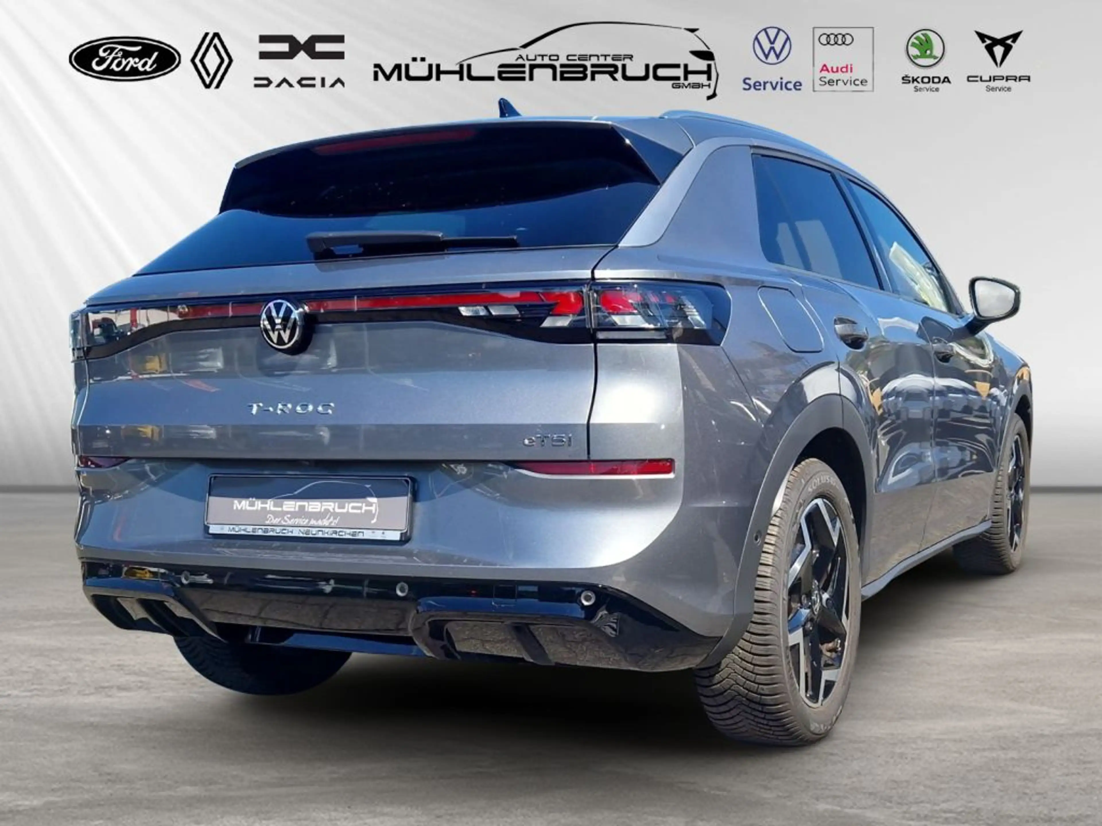 Volkswagen T-Roc 1.5 eTSI OPF DSG R-Line — photo 7