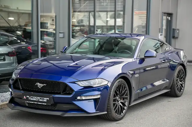 Ford Mustang view 2