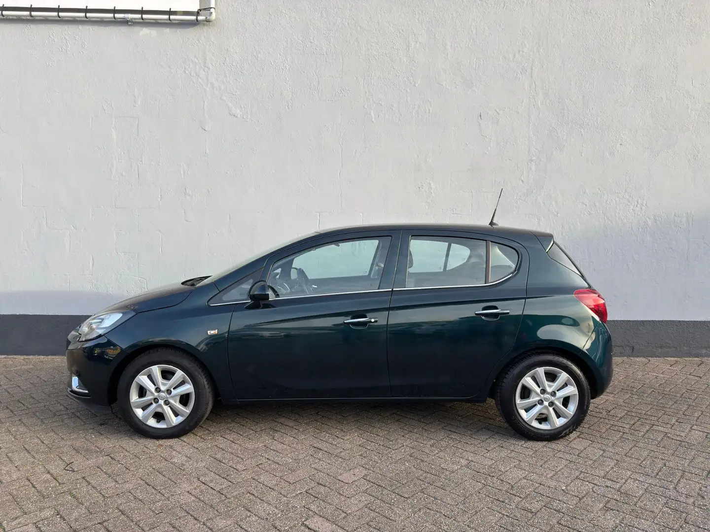 Opel Corsa 1.4 Cosmo Automaat - Cruise Control Groen - 2