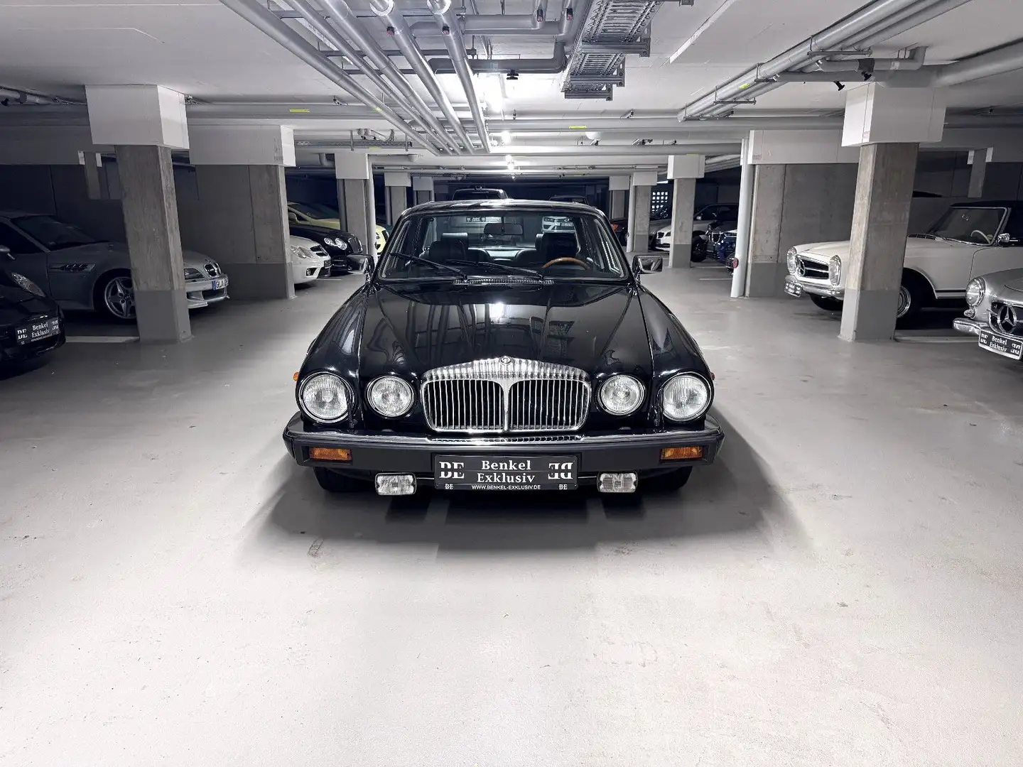 Jaguar Daimler Double Six Noir - 2