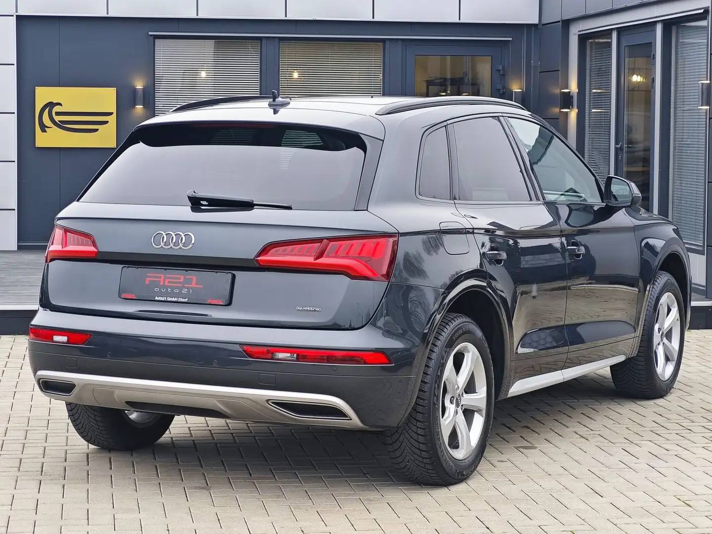 Audi Q5 quattro sport Panoramadach|AHK|ACC||Xenon|MMi Grau - 2