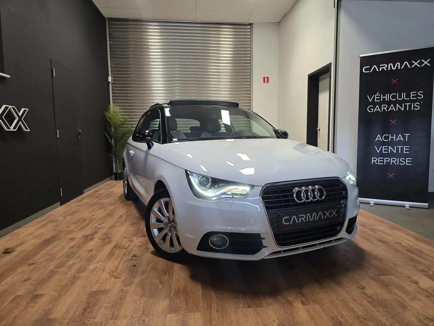 Audi A1 1.4 TFSI full full options pack sport  SUR RDV Weiß - 2