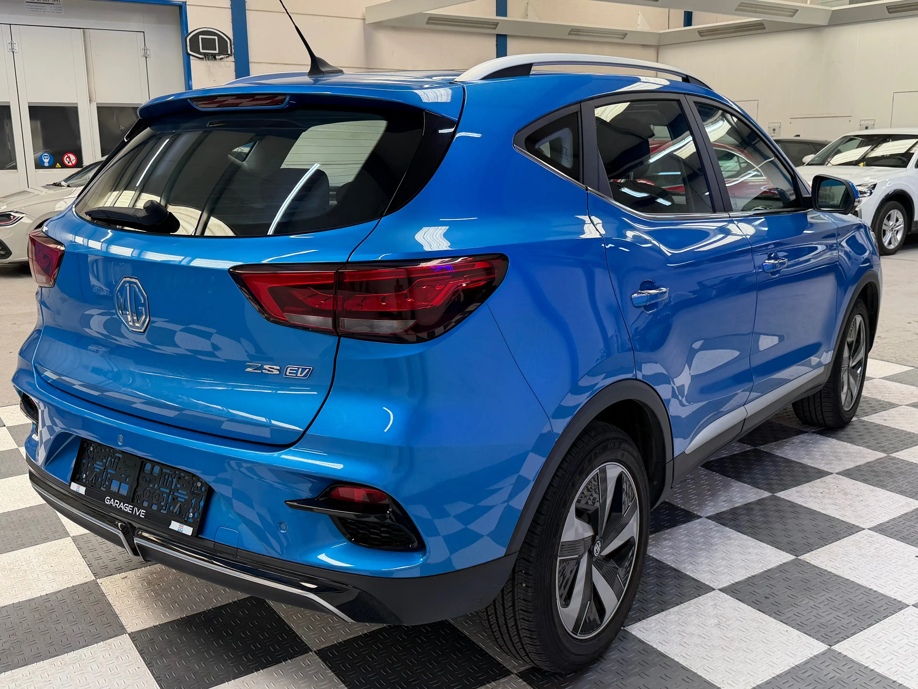 MG ZS ZS EV **PANO DAK** — photo 4