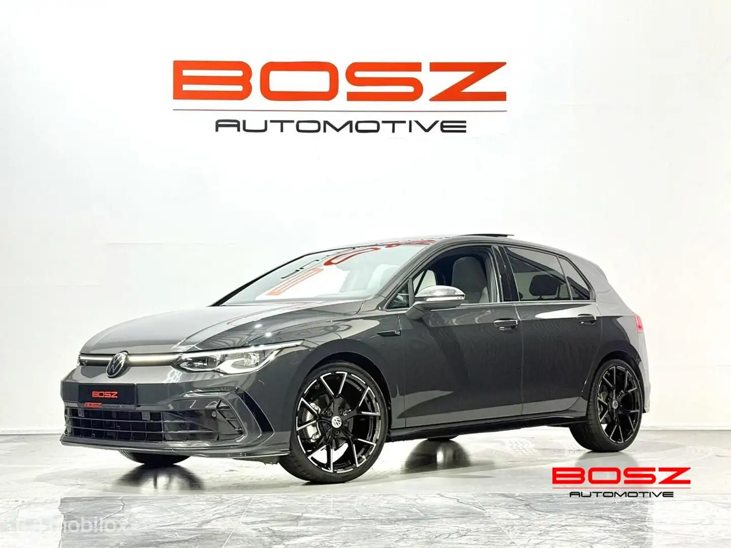 Volkswagen Golf 8 1.5 eTSI R-Line DSG PANO ACC SFEER IQ BLIND Grijs - 1