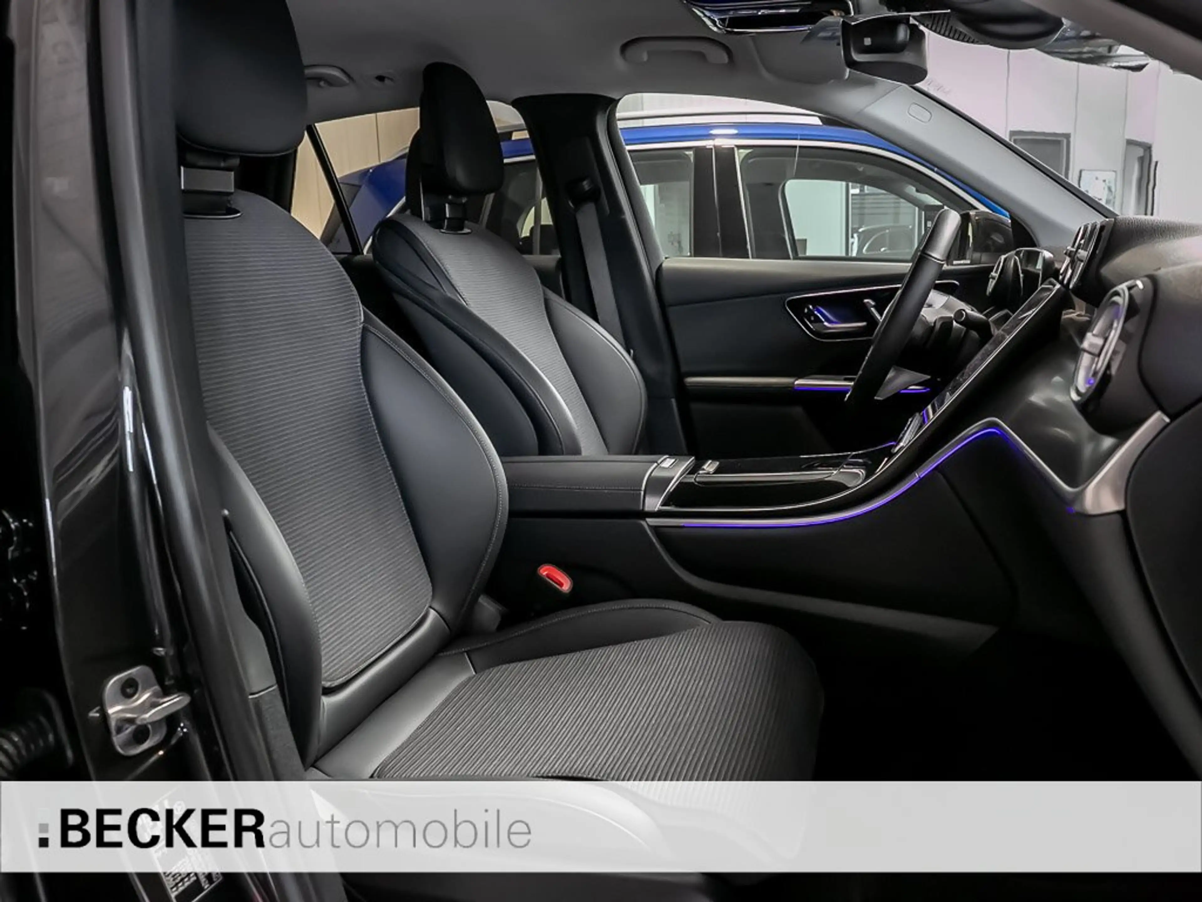 Mercedes-Benz GLC 220 GLC 220 d 4MATIC AVANTGARDE PLUS MEMORY AHK MBUX — photo 6